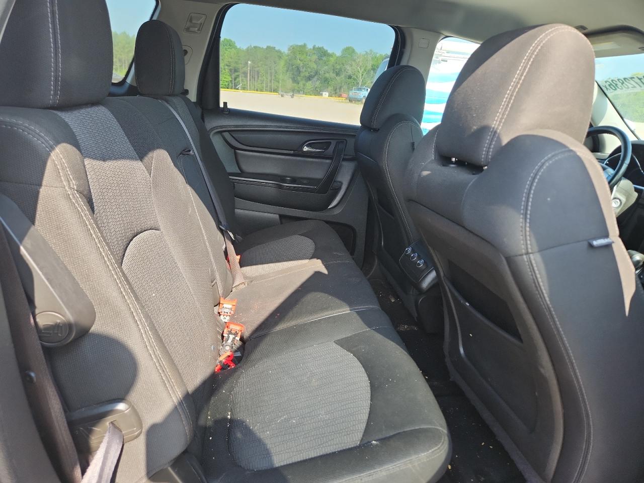 2015 Chevrolet Traverse Lt White vin: 1GNKVGKD8FJ305226