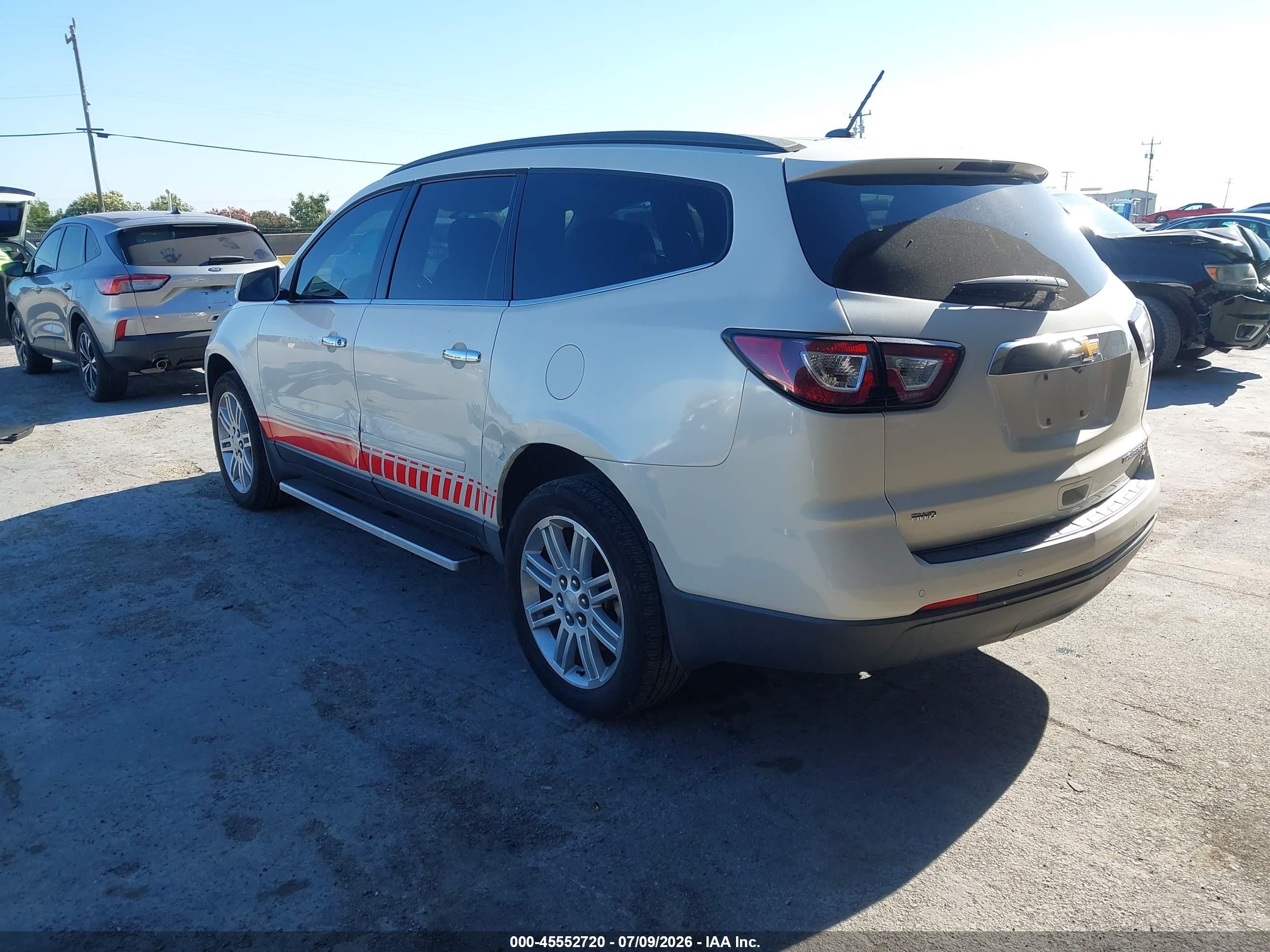 2015 Chevrolet Traverse Lt White vin: 1GNKVGKD8FJ314735