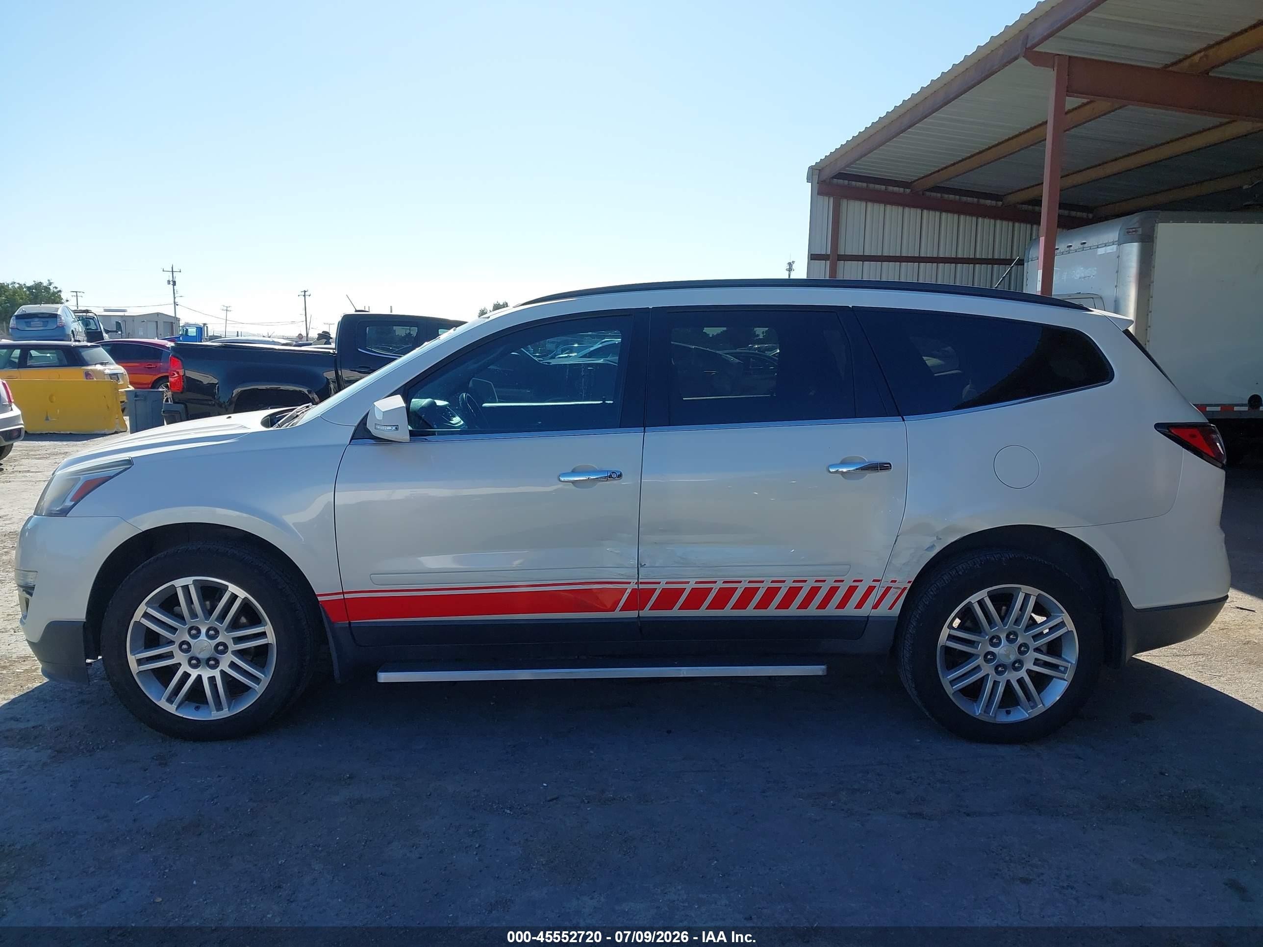 2015 Chevrolet Traverse Lt White vin: 1GNKVGKD8FJ314735