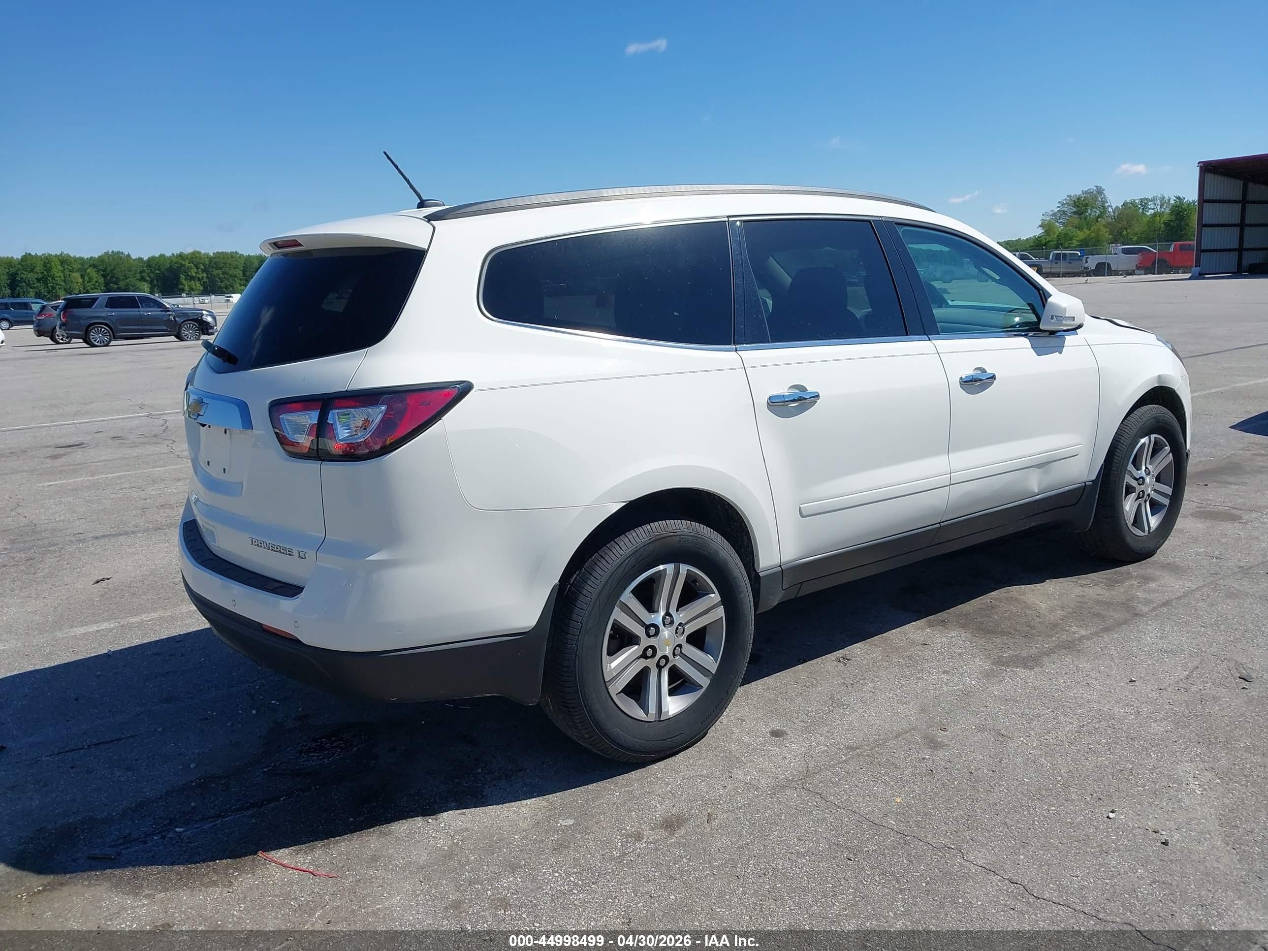 2015 Chevrolet Traverse 1lt White vin: 1GNKVGKD8FJ314864