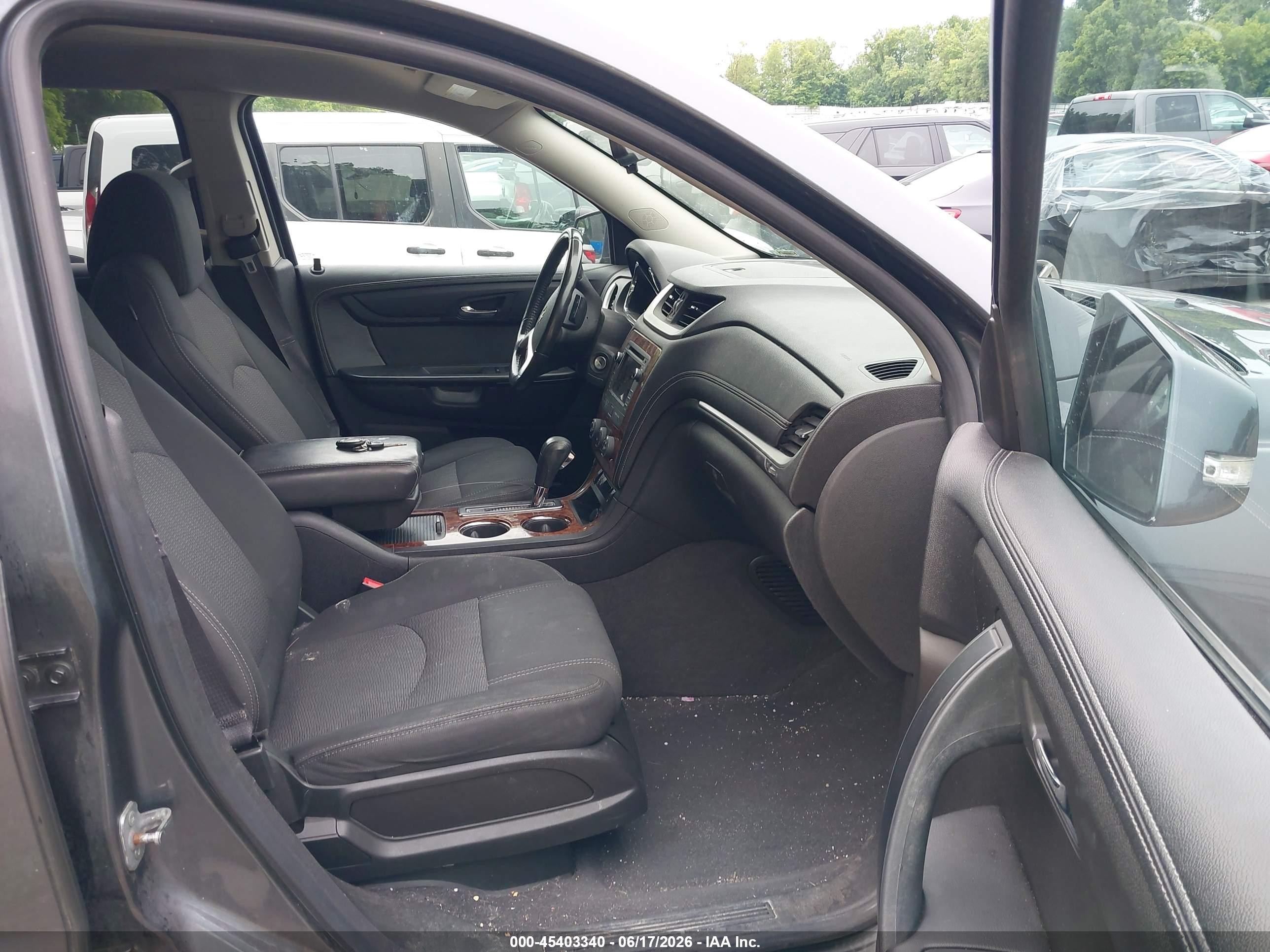 2013 Chevrolet Traverse Lt Gray vin: 1GNKVGKD9DJ111236