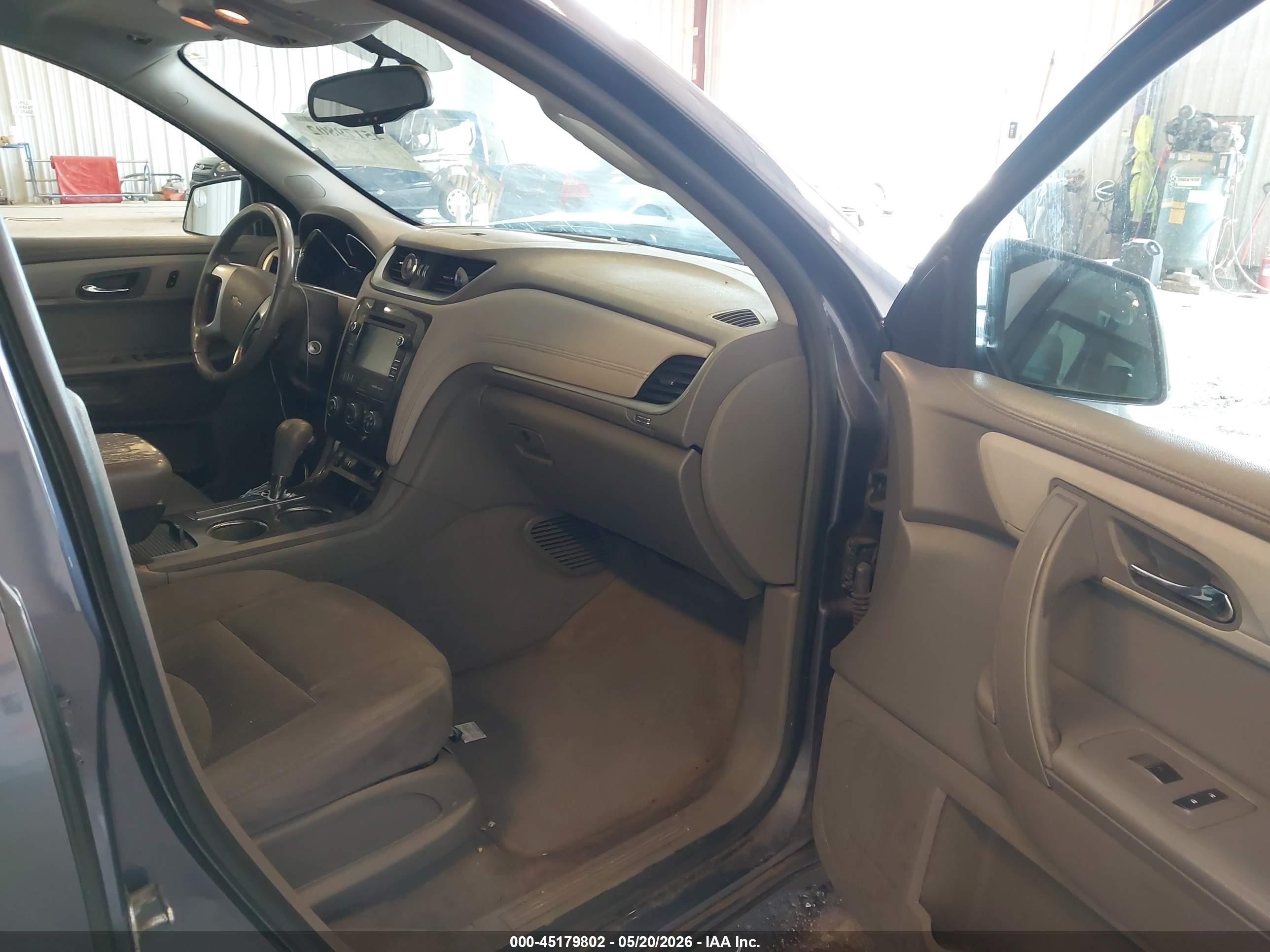 2014 Chevrolet Traverse 1lt Gray vin: 1GNKVGKD9EJ237016