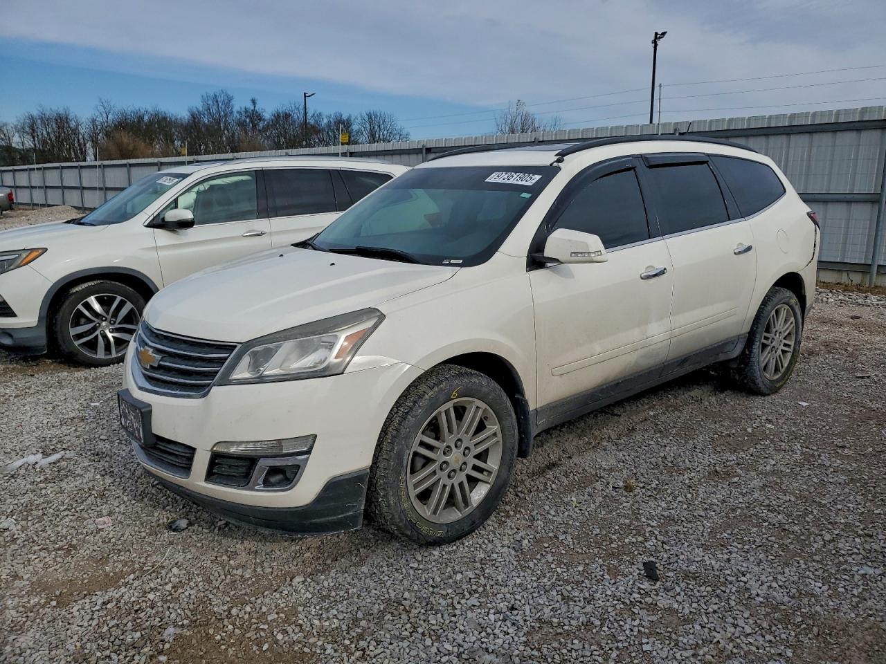 2015 Chevrolet Traverse Lt White vin: 1GNKVGKD9FJ177353