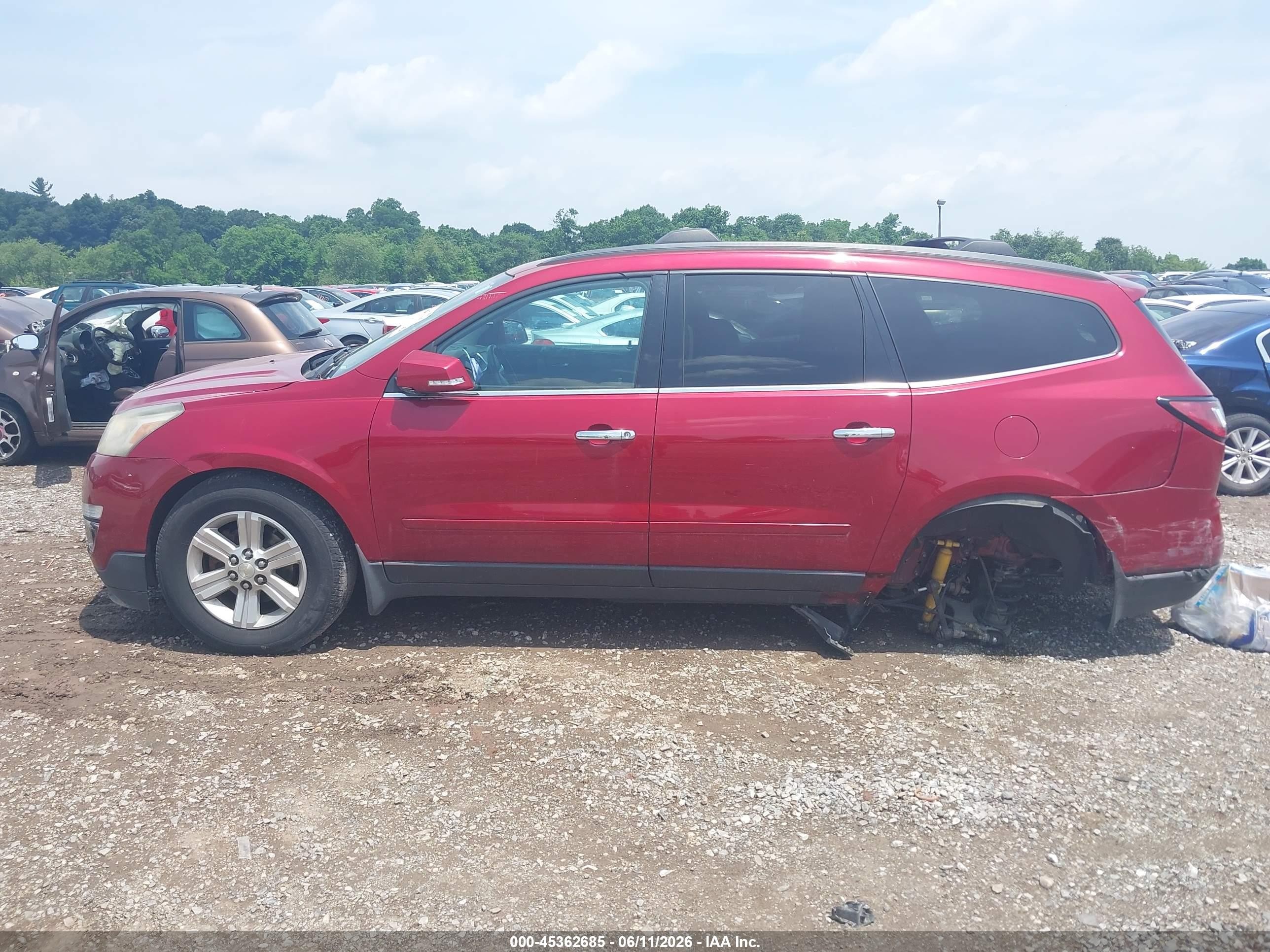 2014 Chevrolet Traverse Lt Red vin: 1GNKVGKDXEJ262779