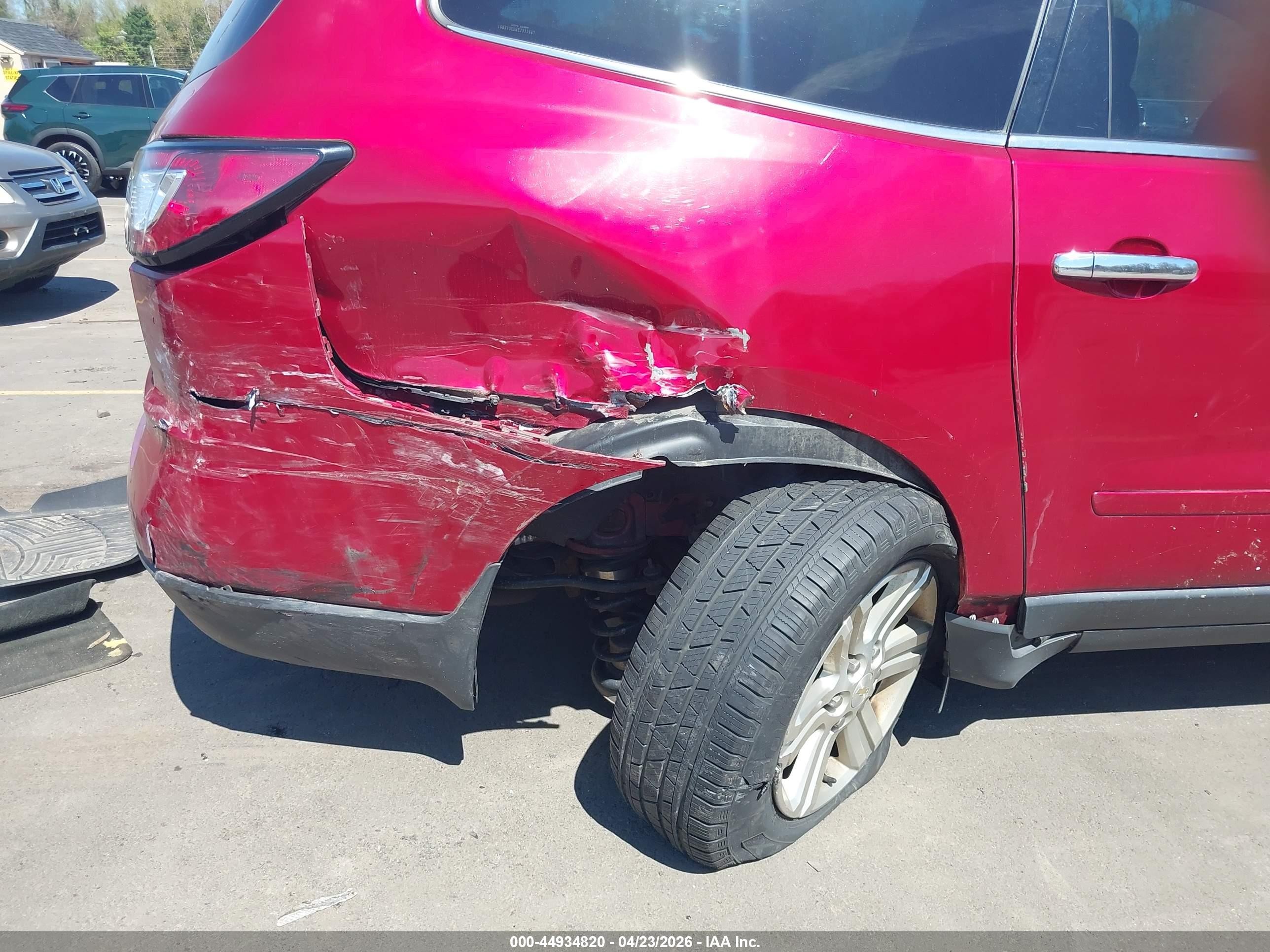 2014 Chevrolet Traverse 1lt Red vin: 1GNKVGKDXEJ333687