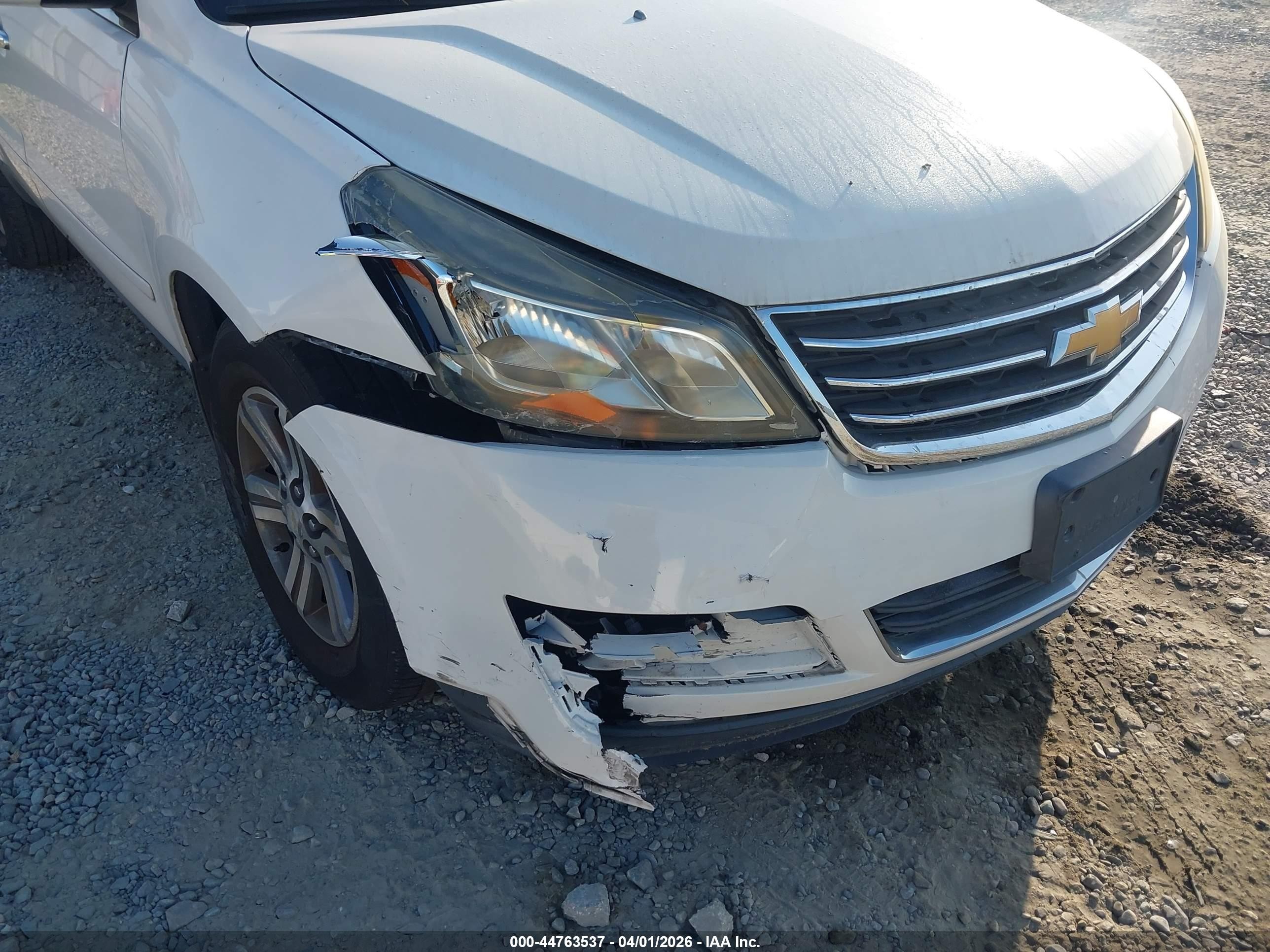 2015 Chevrolet Traverse 1lt White vin: 1GNKVGKDXFJ158469