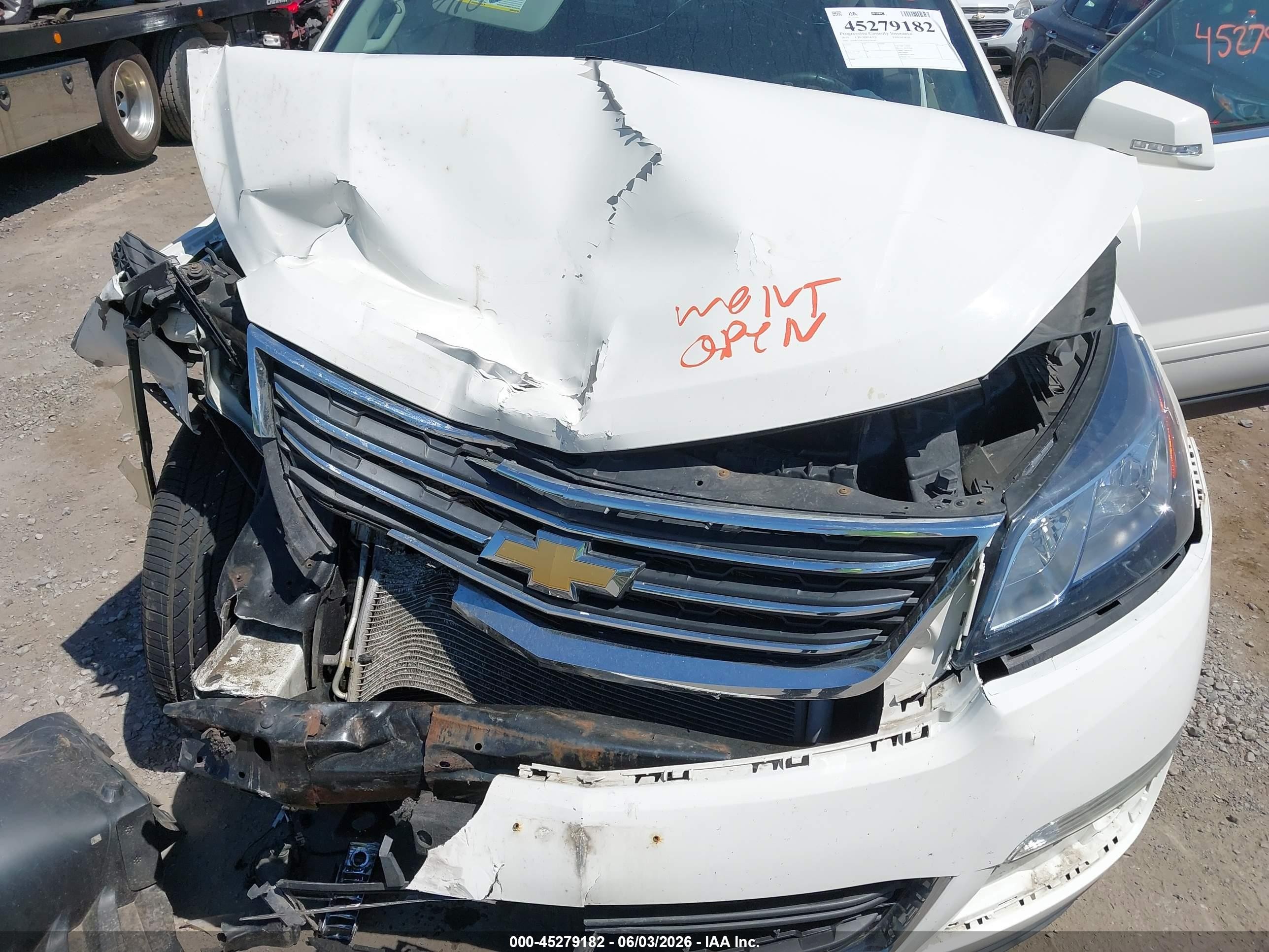 2015 Chevrolet Traverse 1lt Белый vin: 1GNKVGKDXFJ299283