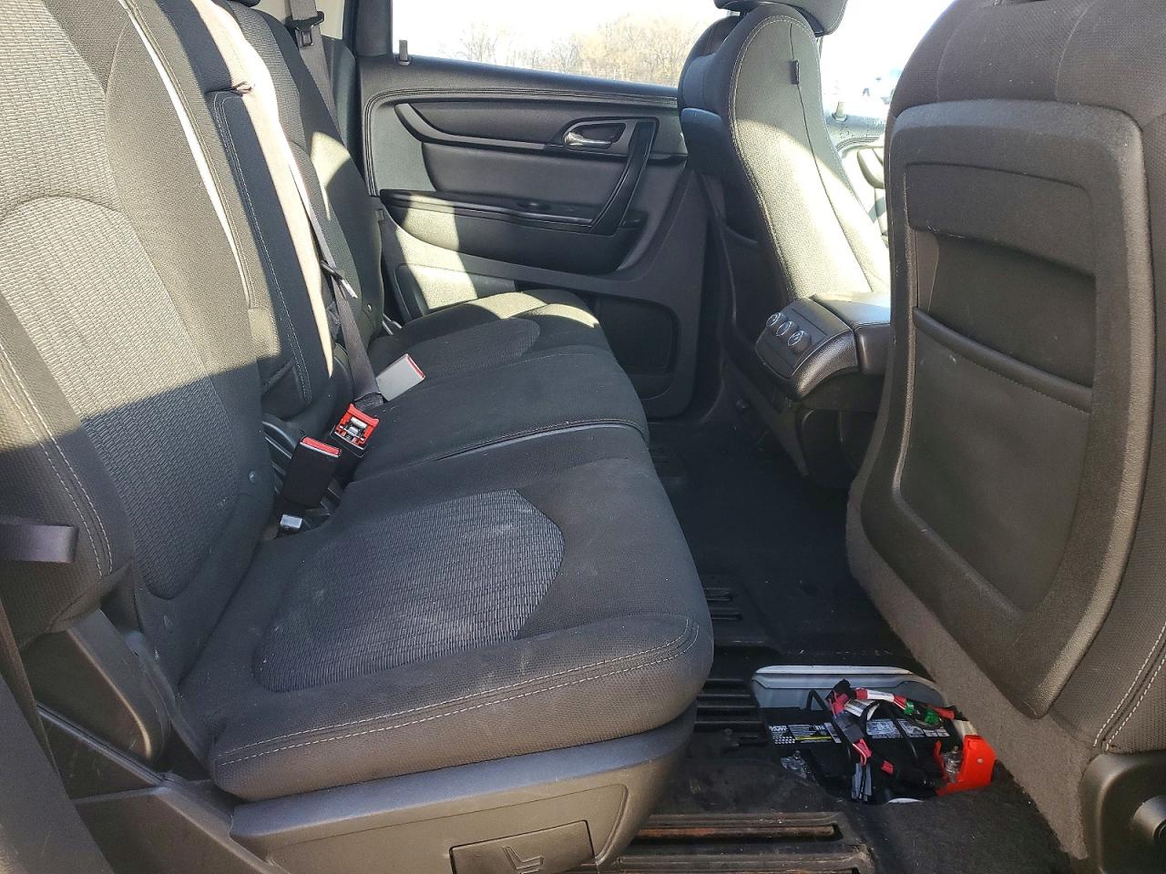 2015 Chevrolet Traverse Lt White vin: 1GNKVGKDXFJ324196