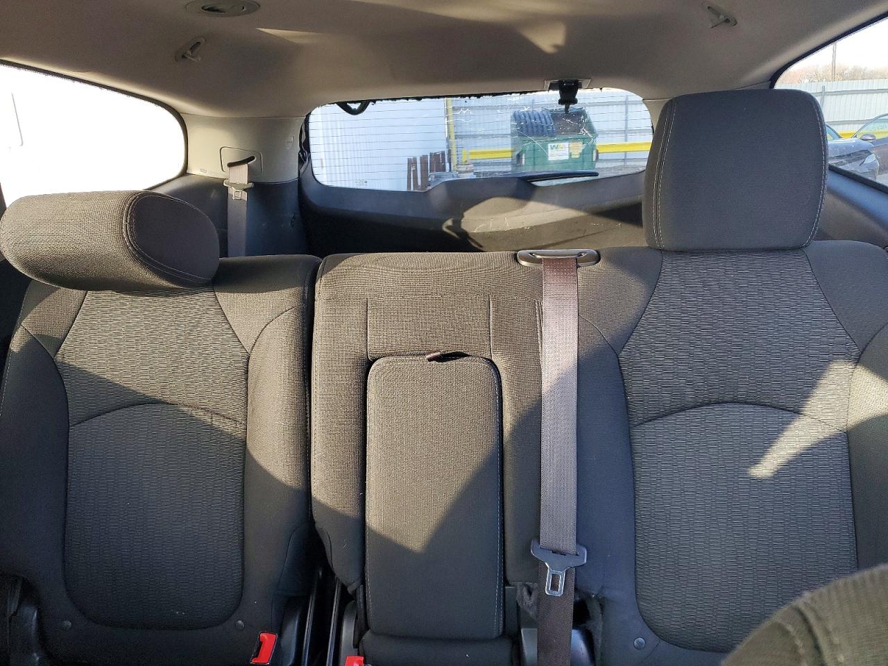 2015 Chevrolet Traverse Lt White vin: 1GNKVGKDXFJ324196