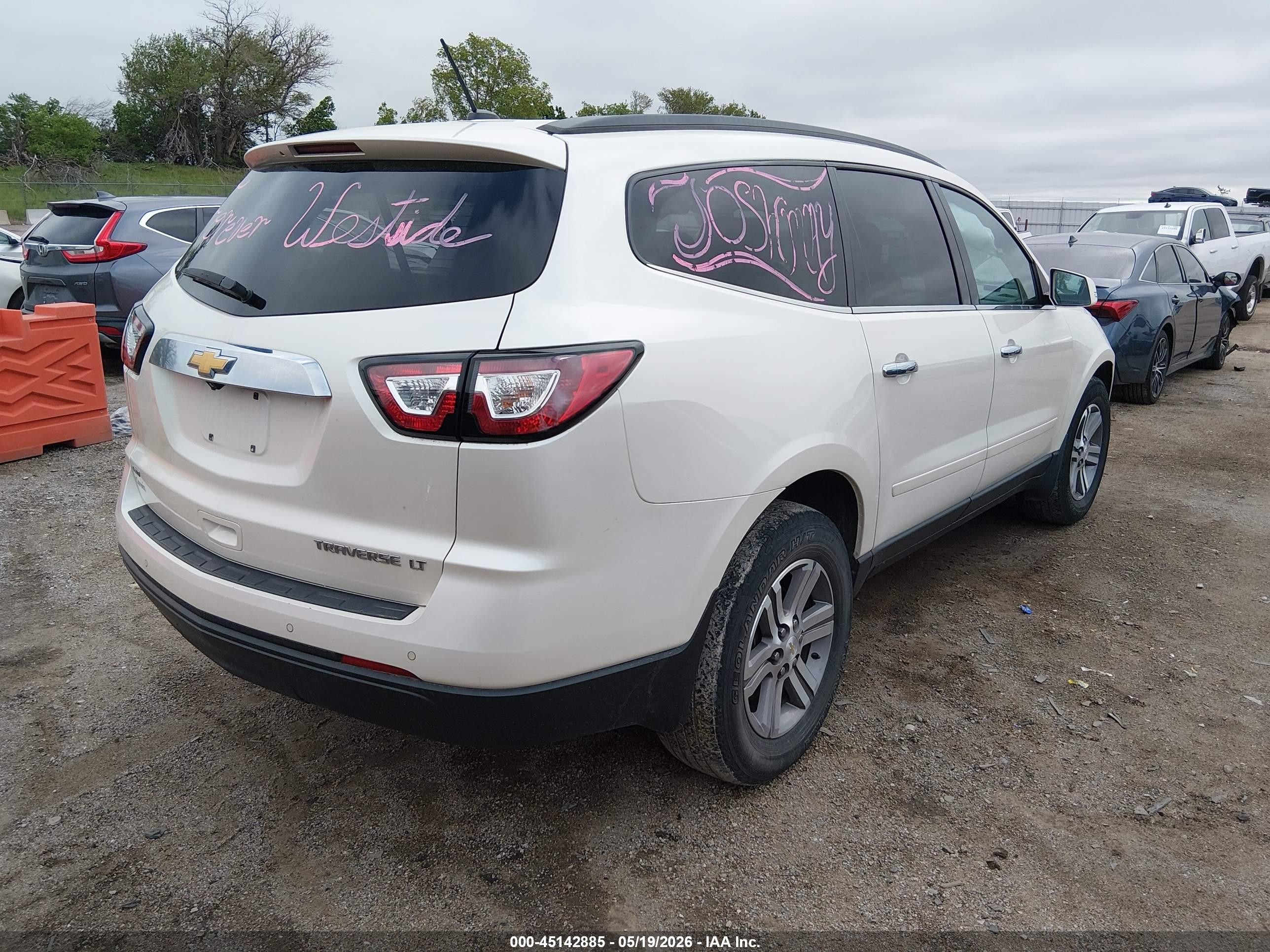 2015 Chevrolet Traverse 2lt Белый vin: 1GNKVHKD0FJ298360
