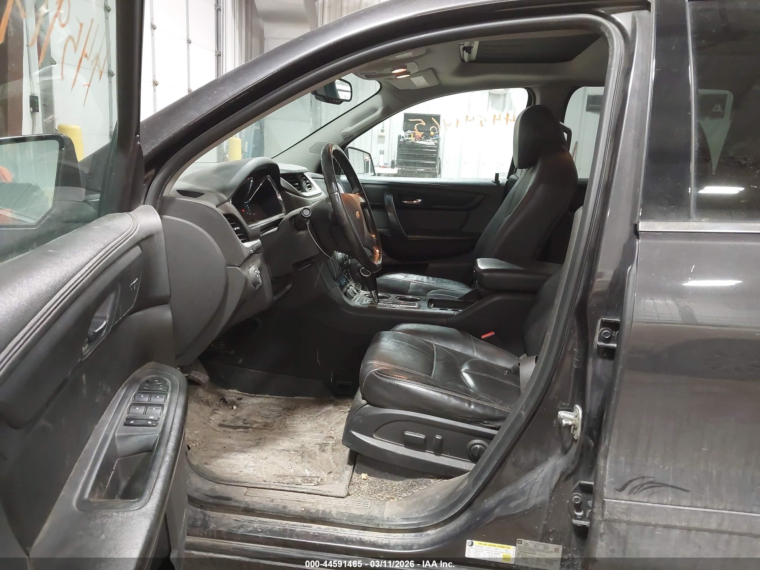 2016 Chevrolet Traverse 2lt Серый vin: 1GNKVHKD1GJ220154