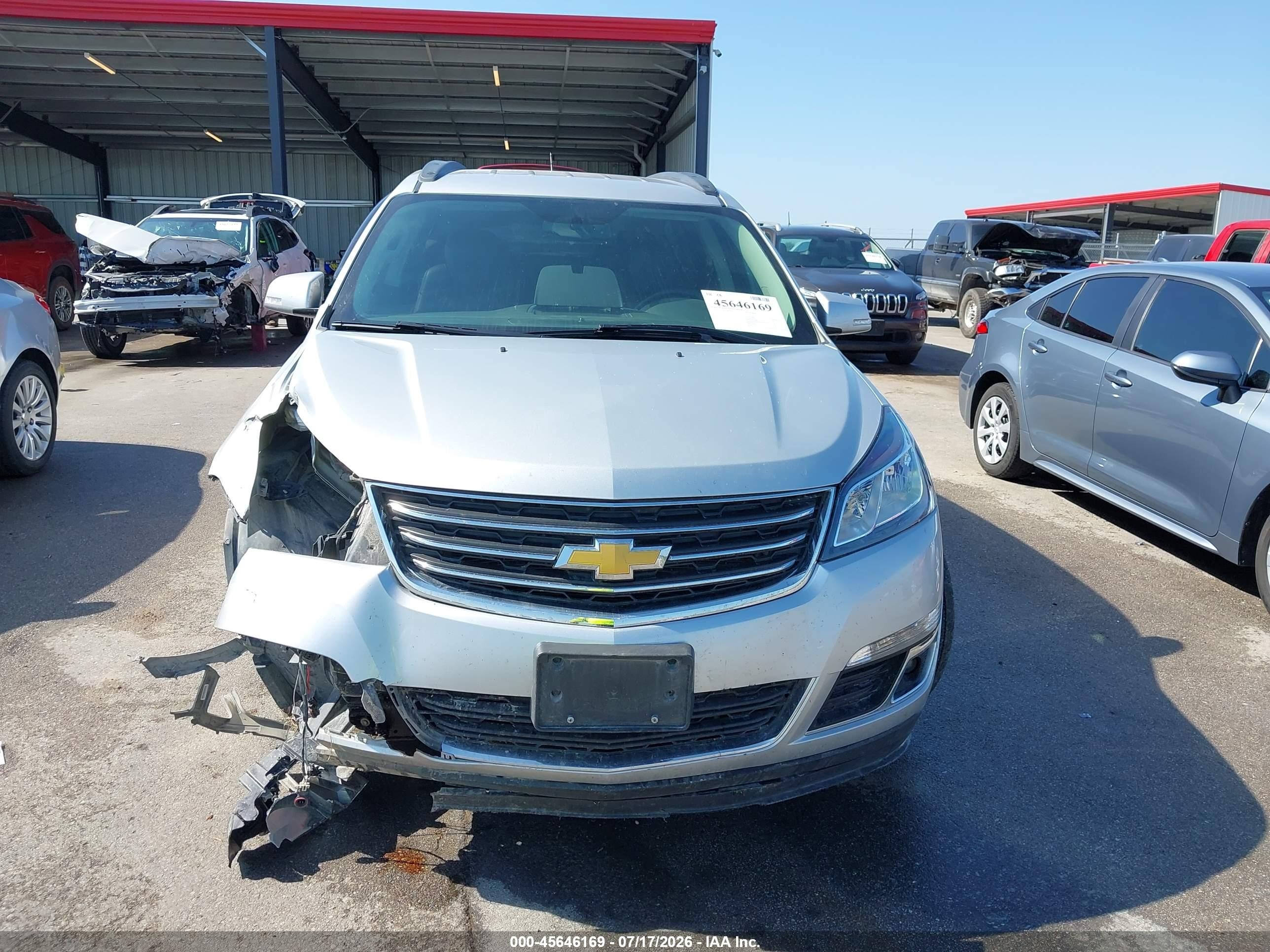 2015 Chevrolet Traverse Lt Silver vin: 1GNKVHKD2FJ390232