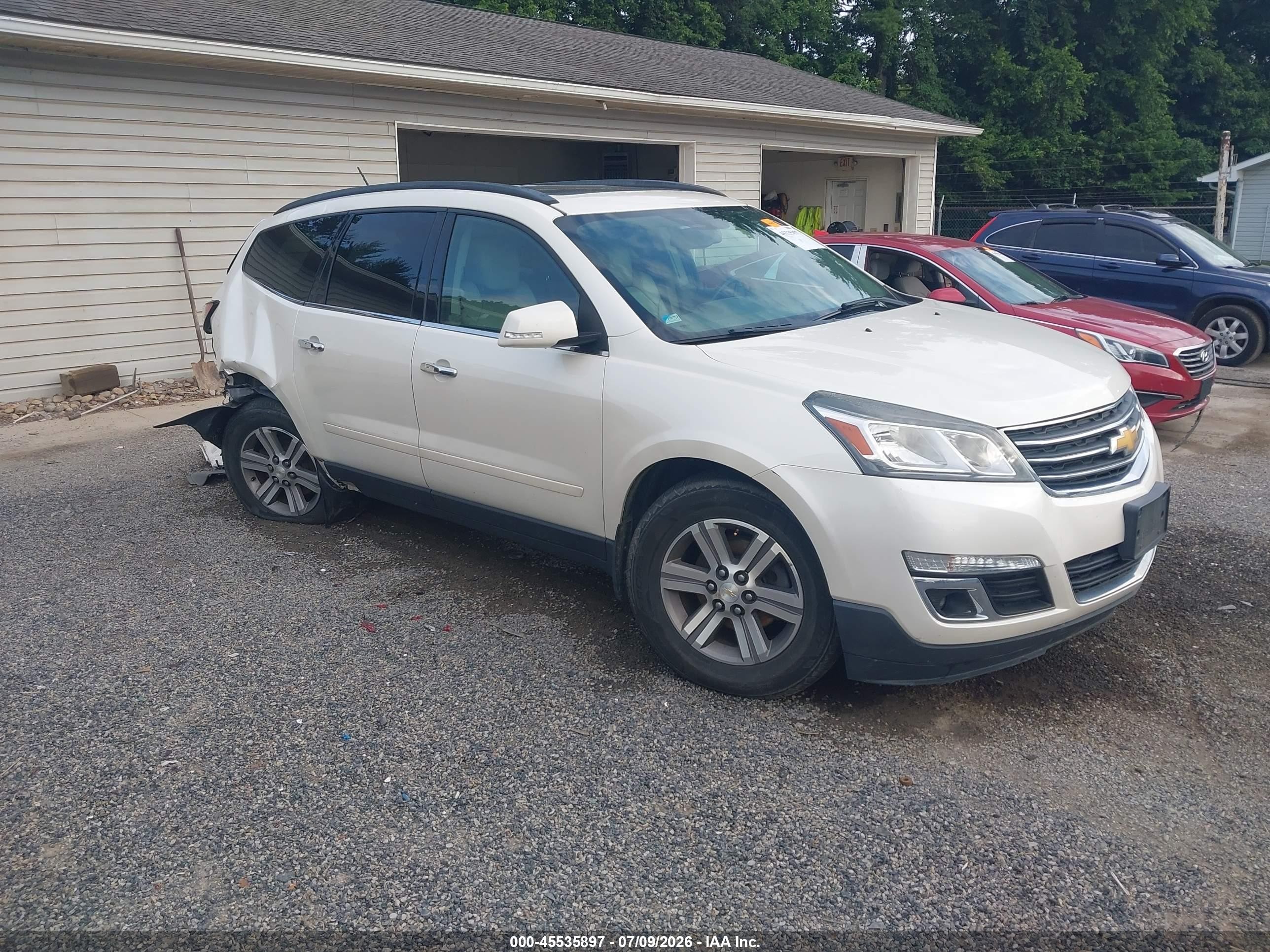 2015 Chevrolet Traverse Lt White vin: 1GNKVHKD3FJ322098