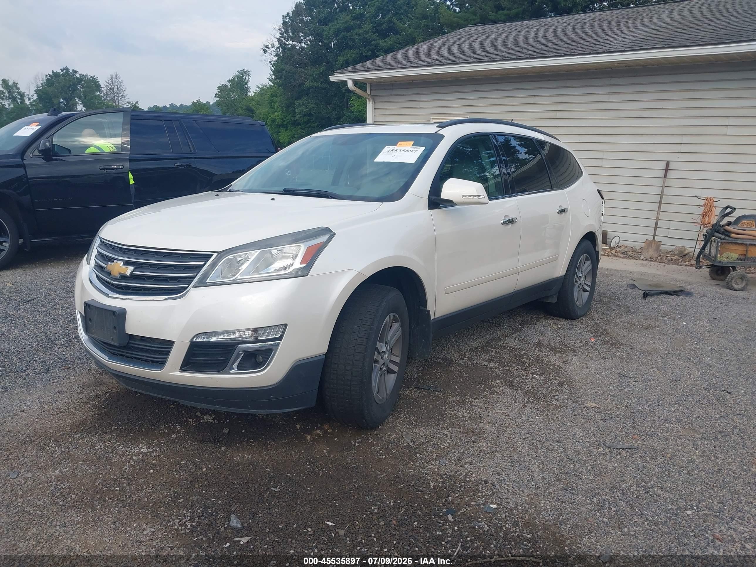 2015 Chevrolet Traverse Lt White vin: 1GNKVHKD3FJ322098