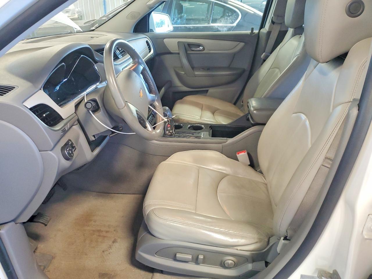 2014 Chevrolet Traverse Lt White vin: 1GNKVHKD4EJ259656