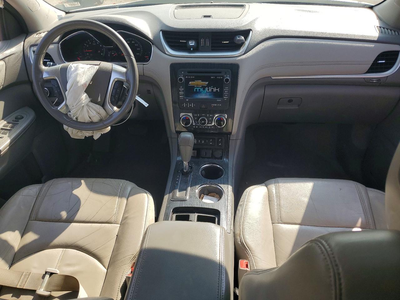 2015 Chevrolet Traverse 2lt White vin: 1GNKVHKD5FJ273406
