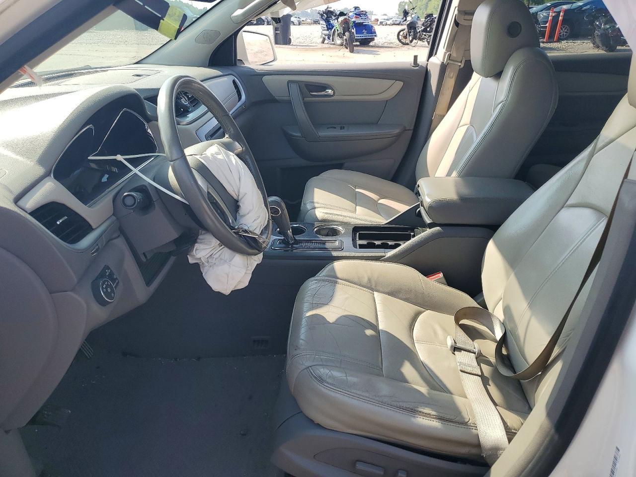 2015 Chevrolet Traverse 2lt White vin: 1GNKVHKD5FJ273406