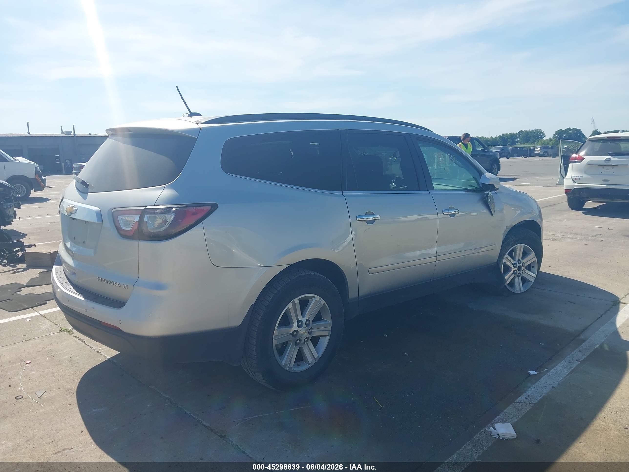 2014 Chevrolet Traverse 2lt Silver vin: 1GNKVHKD6EJ288575