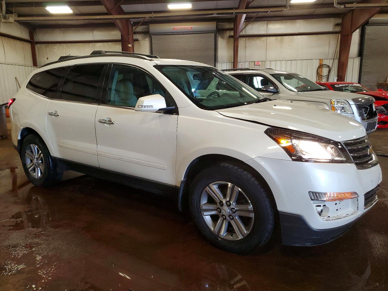 2015 Chevrolet Traverse Lt Белый vin: 1GNKVHKD8FJ133236