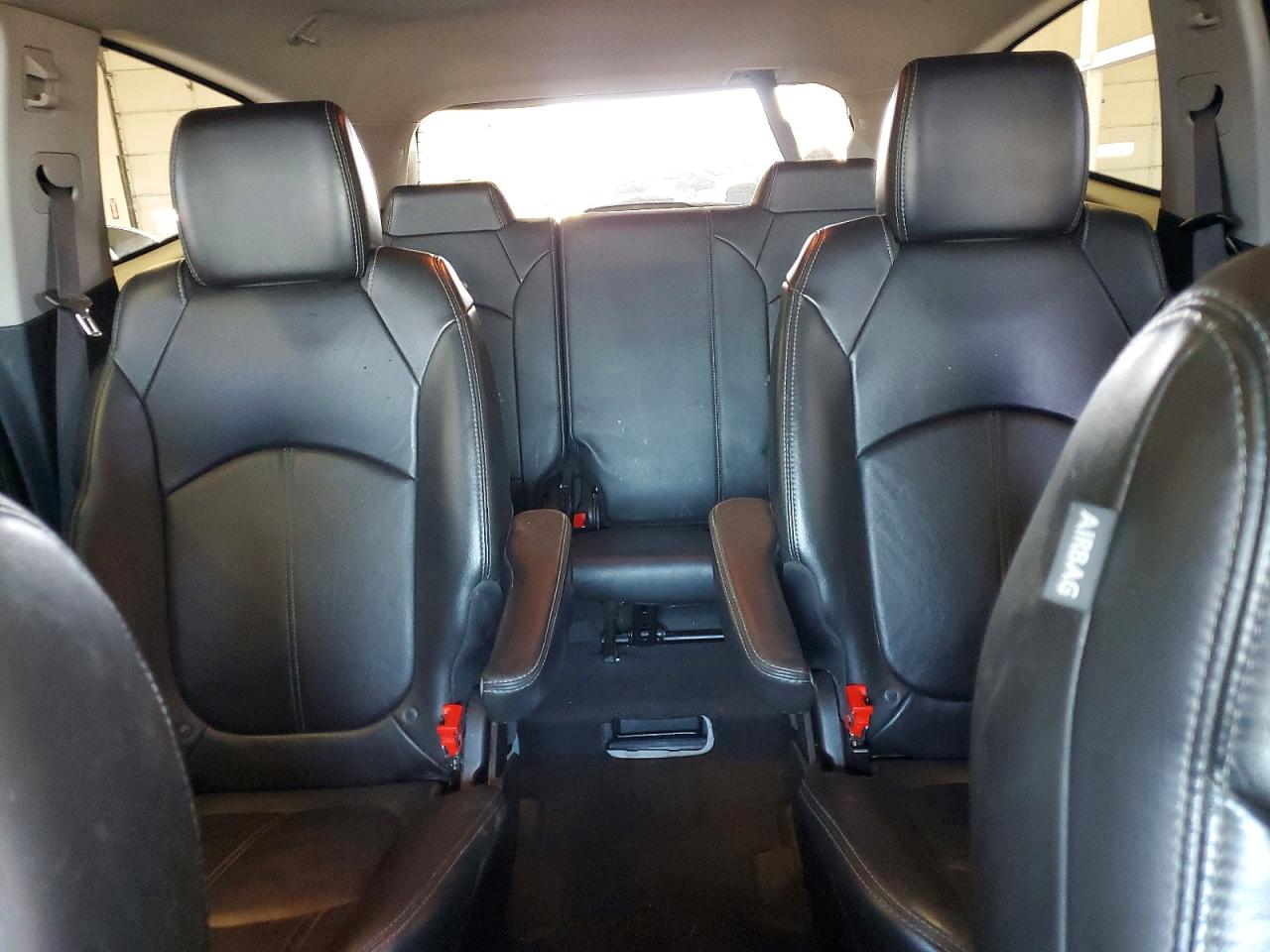 2015 Chevrolet Traverse Lt Белый vin: 1GNKVHKD8FJ231070