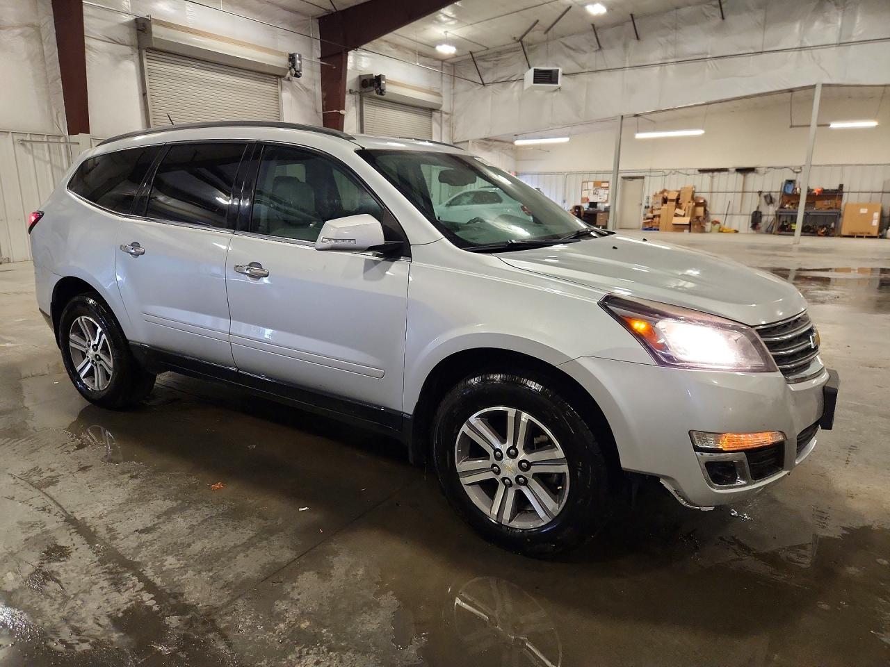 2015 Chevrolet Traverse Lt Silver vin: 1GNKVHKDXFJ188545
