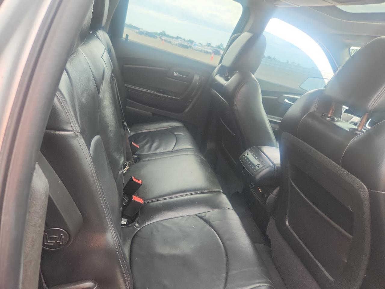 2012 Chevrolet Traverse Lt Silver vin: 1GNKVJED0CJ329475