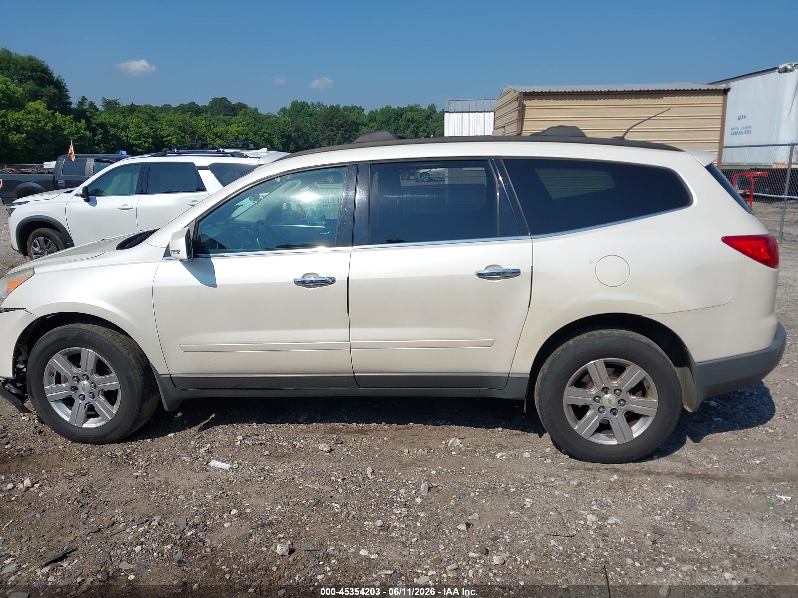 2012 Chevrolet Traverse 2lt White vin: 1GNKVJED2CJ186870