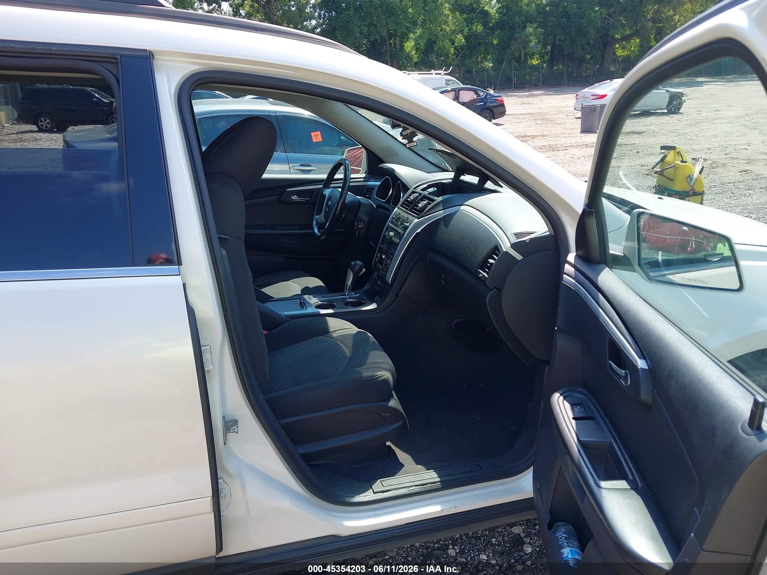 2012 Chevrolet Traverse 2lt White vin: 1GNKVJED2CJ186870