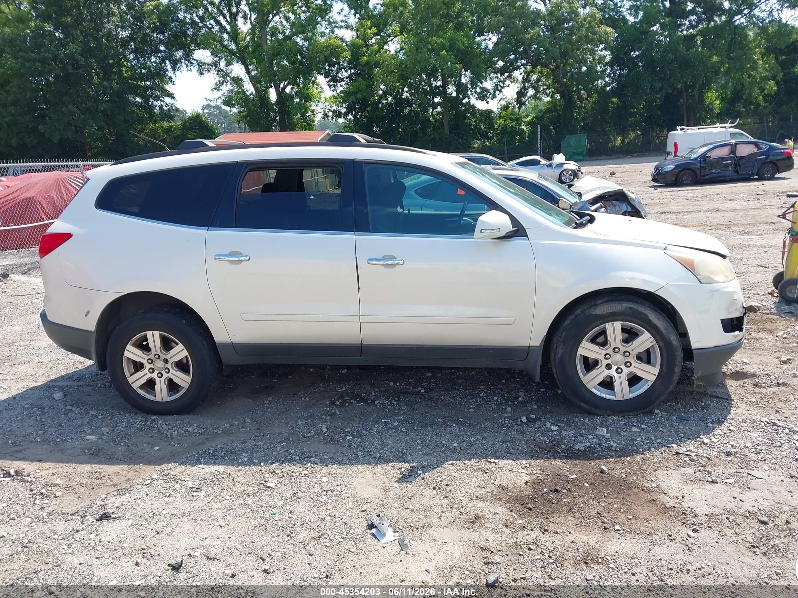 2012 Chevrolet Traverse 2lt White vin: 1GNKVJED2CJ186870