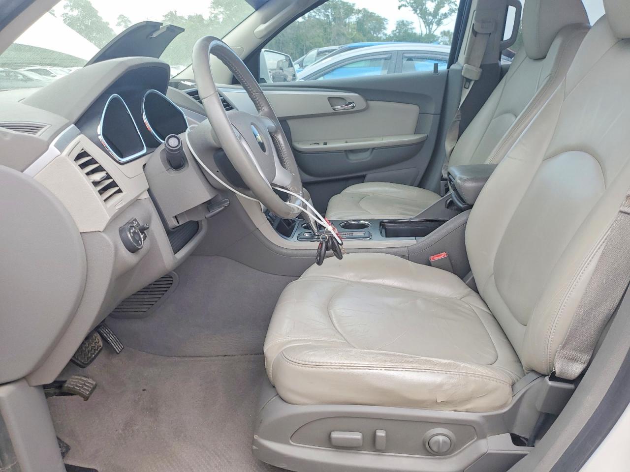 2011 Chevrolet Traverse Lt White vin: 1GNKVJED4BJ293191