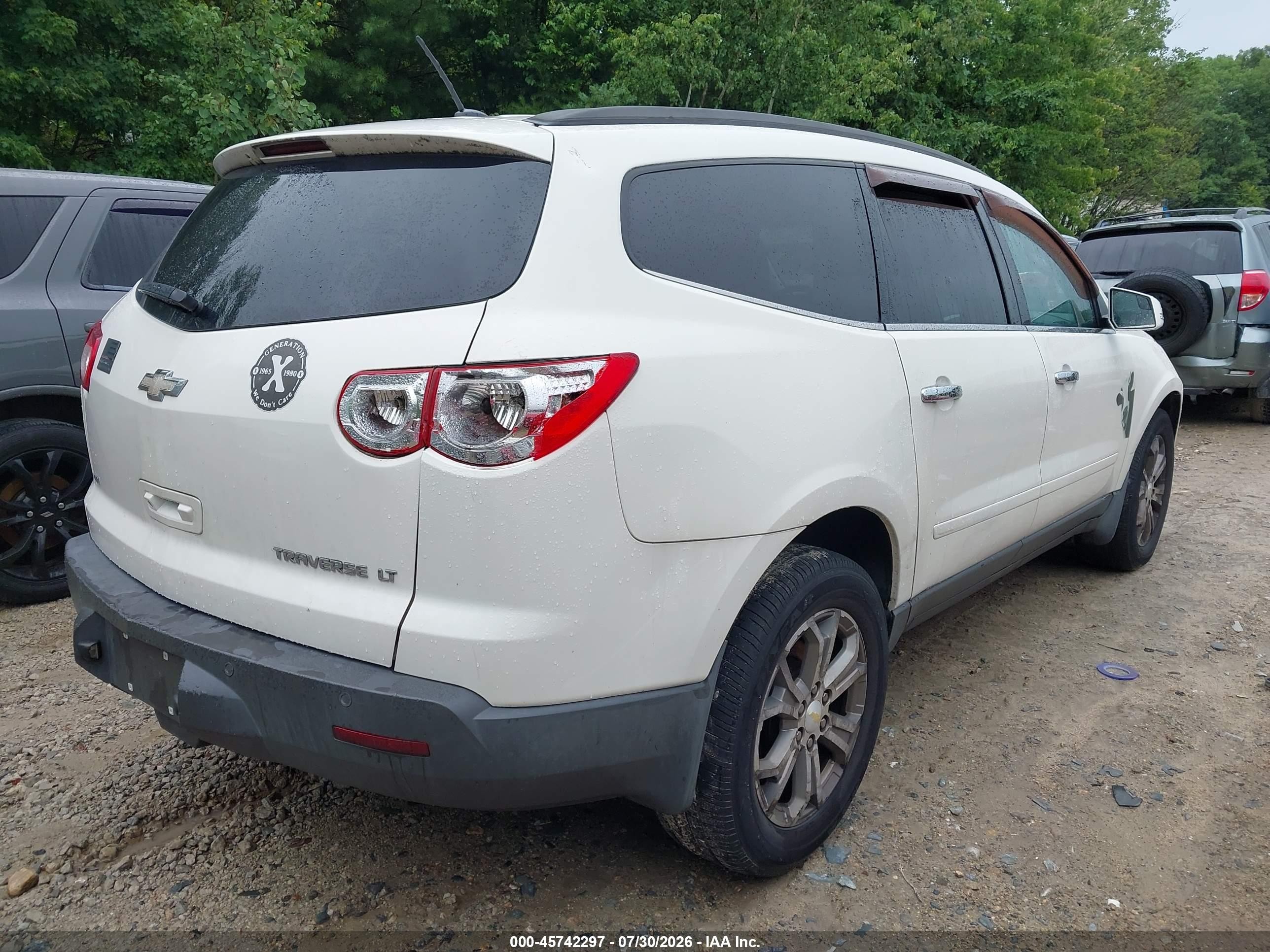 2011 Chevrolet Traverse 2lt White vin: 1GNKVJED5BJ340566