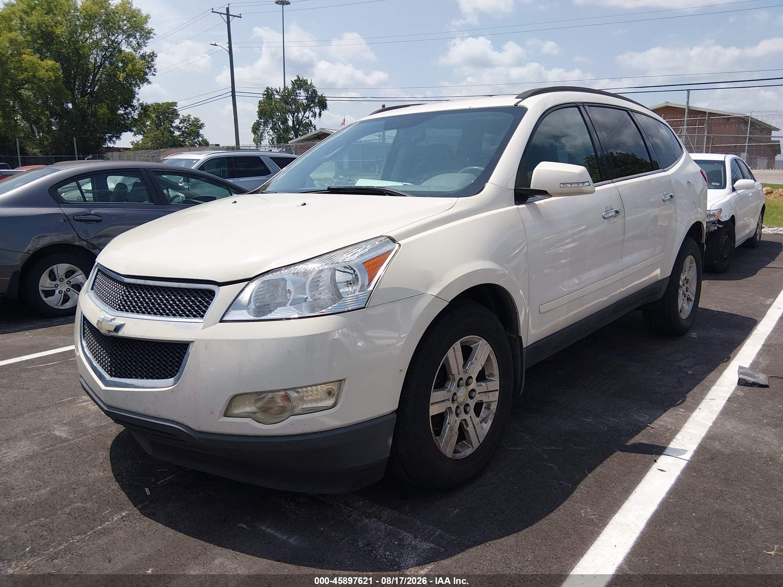 2012 Chevrolet Traverse Lt W/2lt White vin: 1GNKVJED5CJ249475