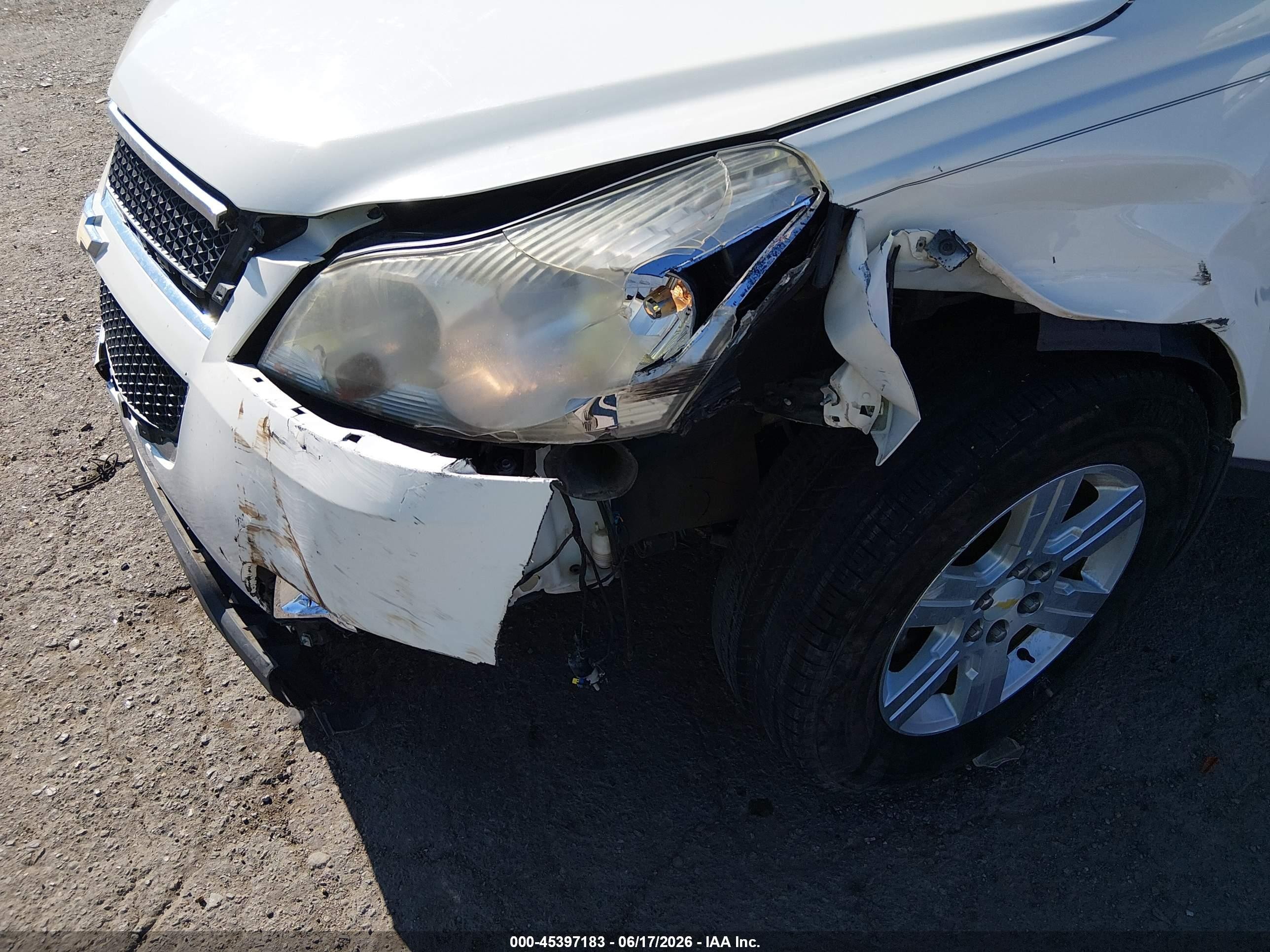 2012 Chevrolet Traverse Lt W/2lt White vin: 1GNKVJED5CJ326460