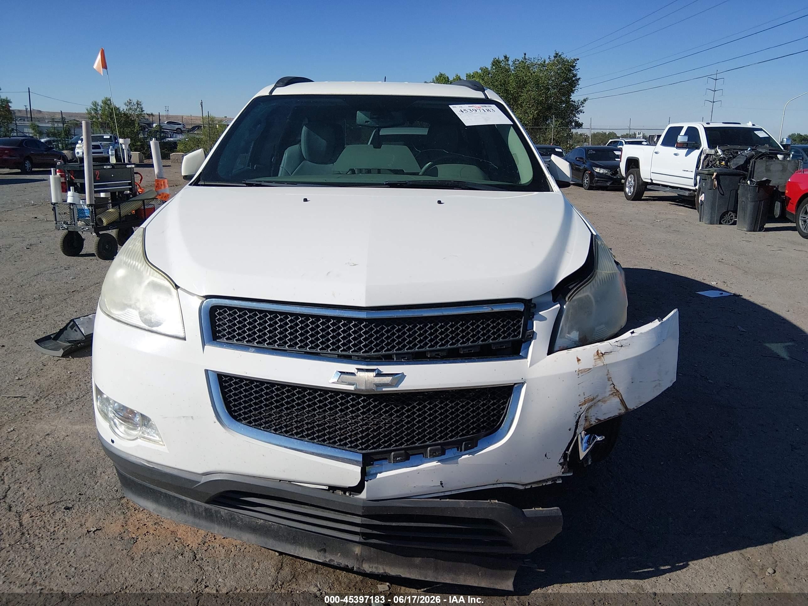 2012 Chevrolet Traverse Lt W/2lt White vin: 1GNKVJED5CJ326460