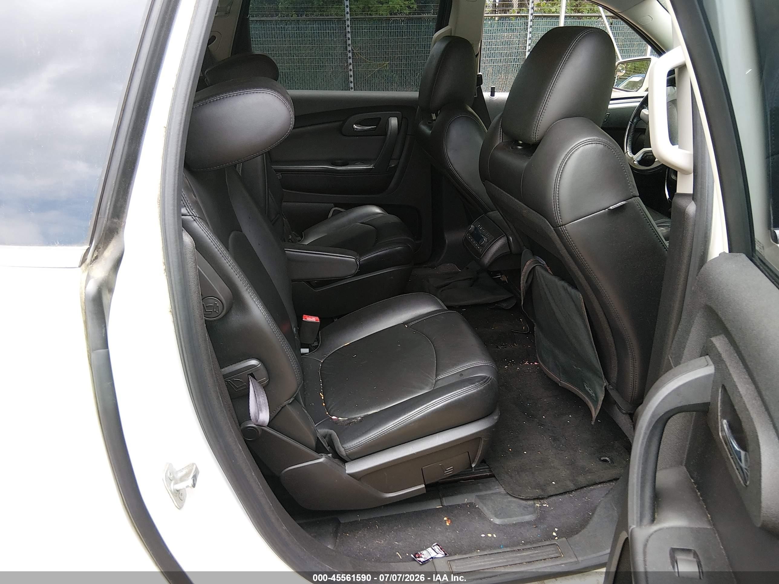 2012 Chevrolet Traverse Lt W/2lt Белый vin: 1GNKVJED6CJ119415