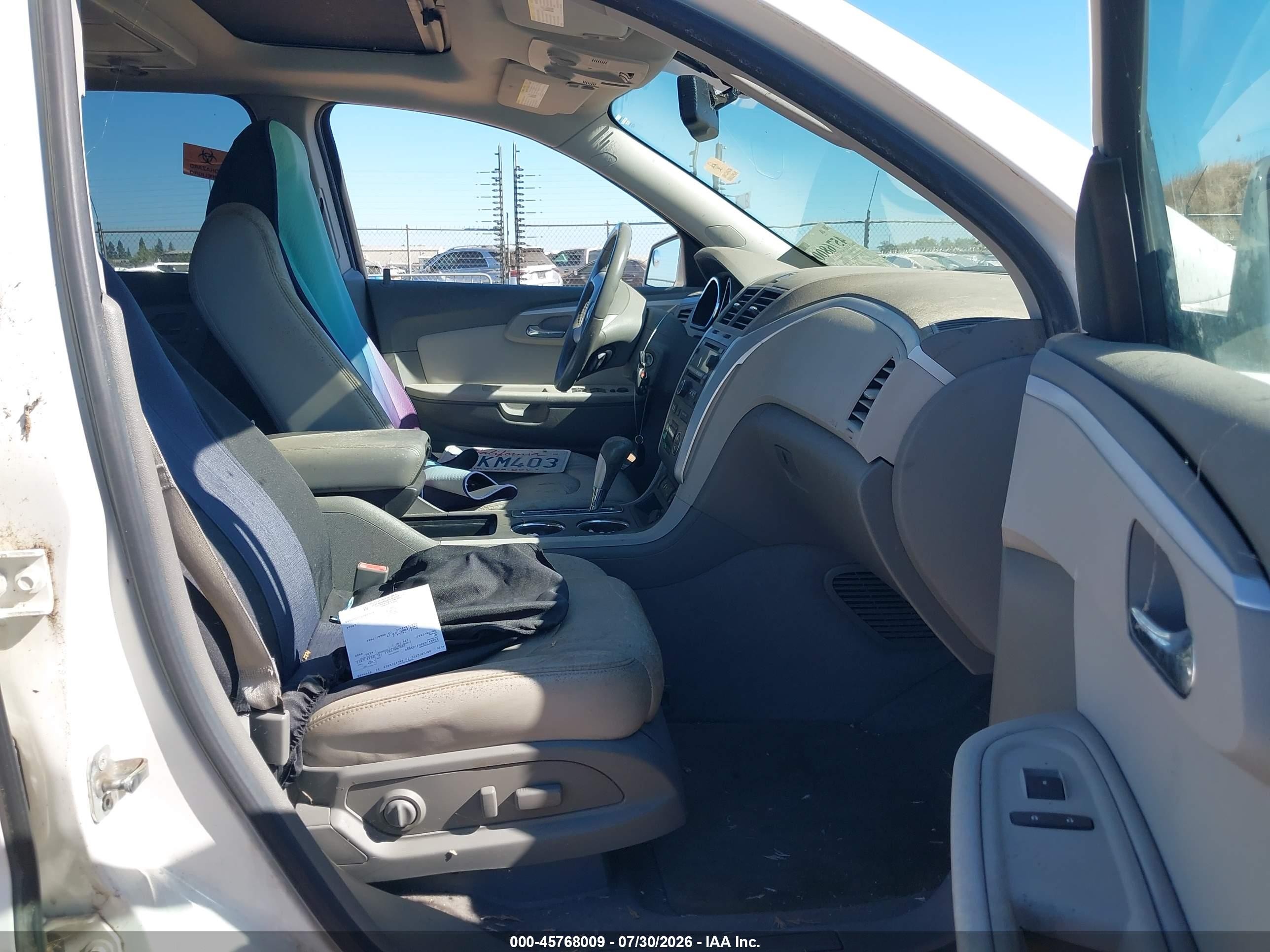 2012 Chevrolet Traverse Lt W/2lt White vin: 1GNKVJED6CJ123030