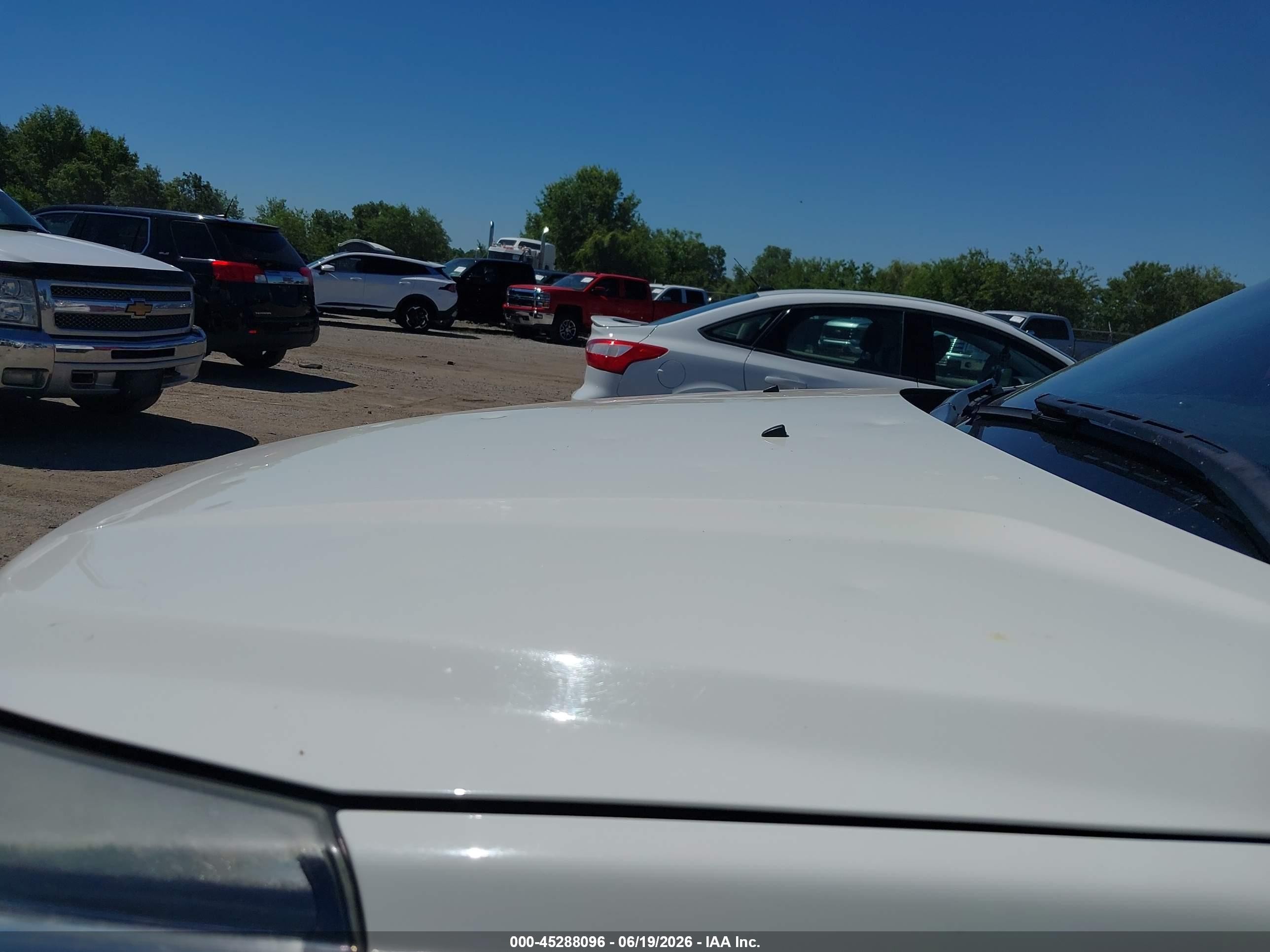 2015 Chevrolet Traverse Ltz White vin: 1GNKVJKD0FJ281341