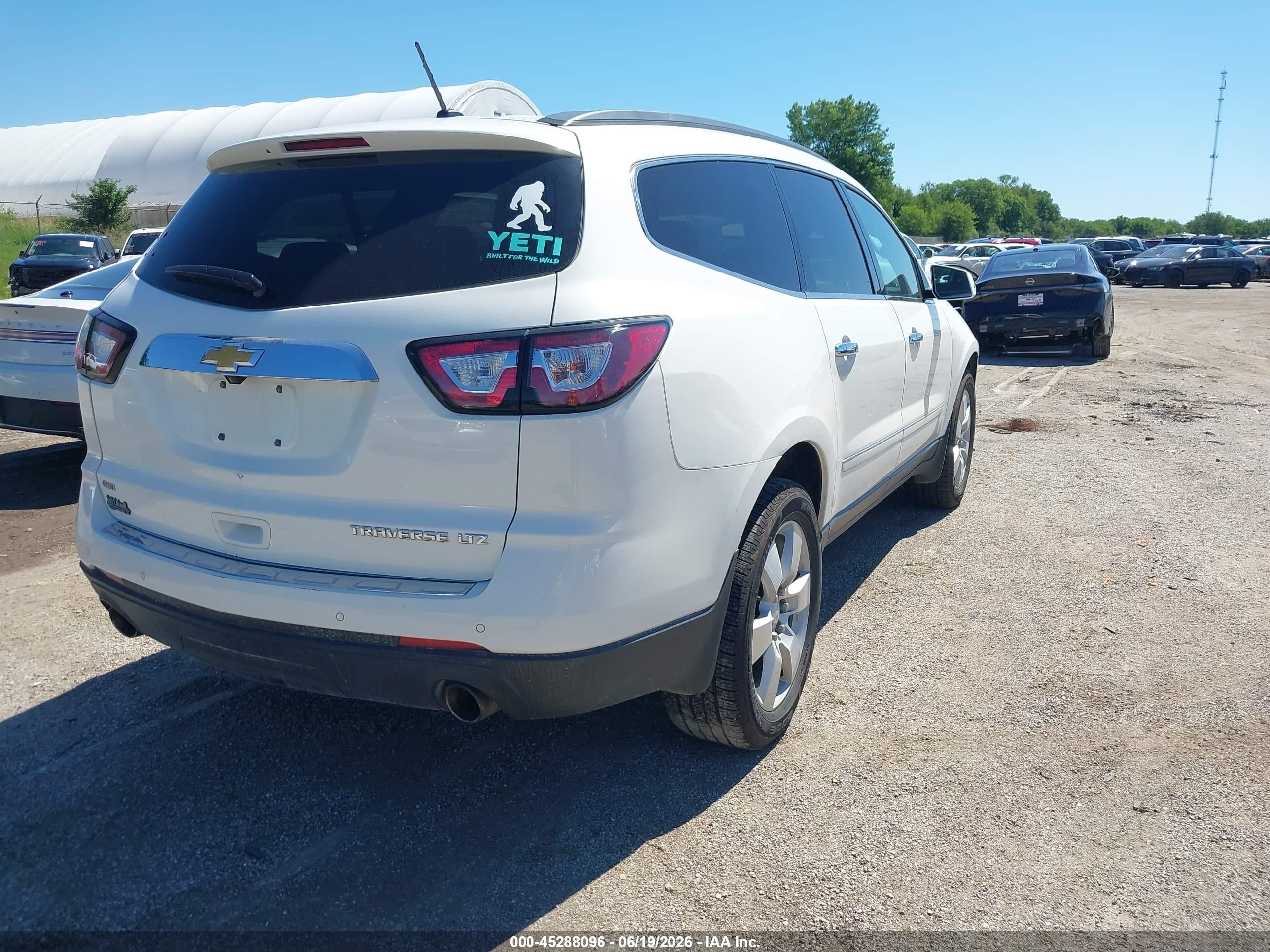 2015 Chevrolet Traverse Ltz White vin: 1GNKVJKD0FJ281341
