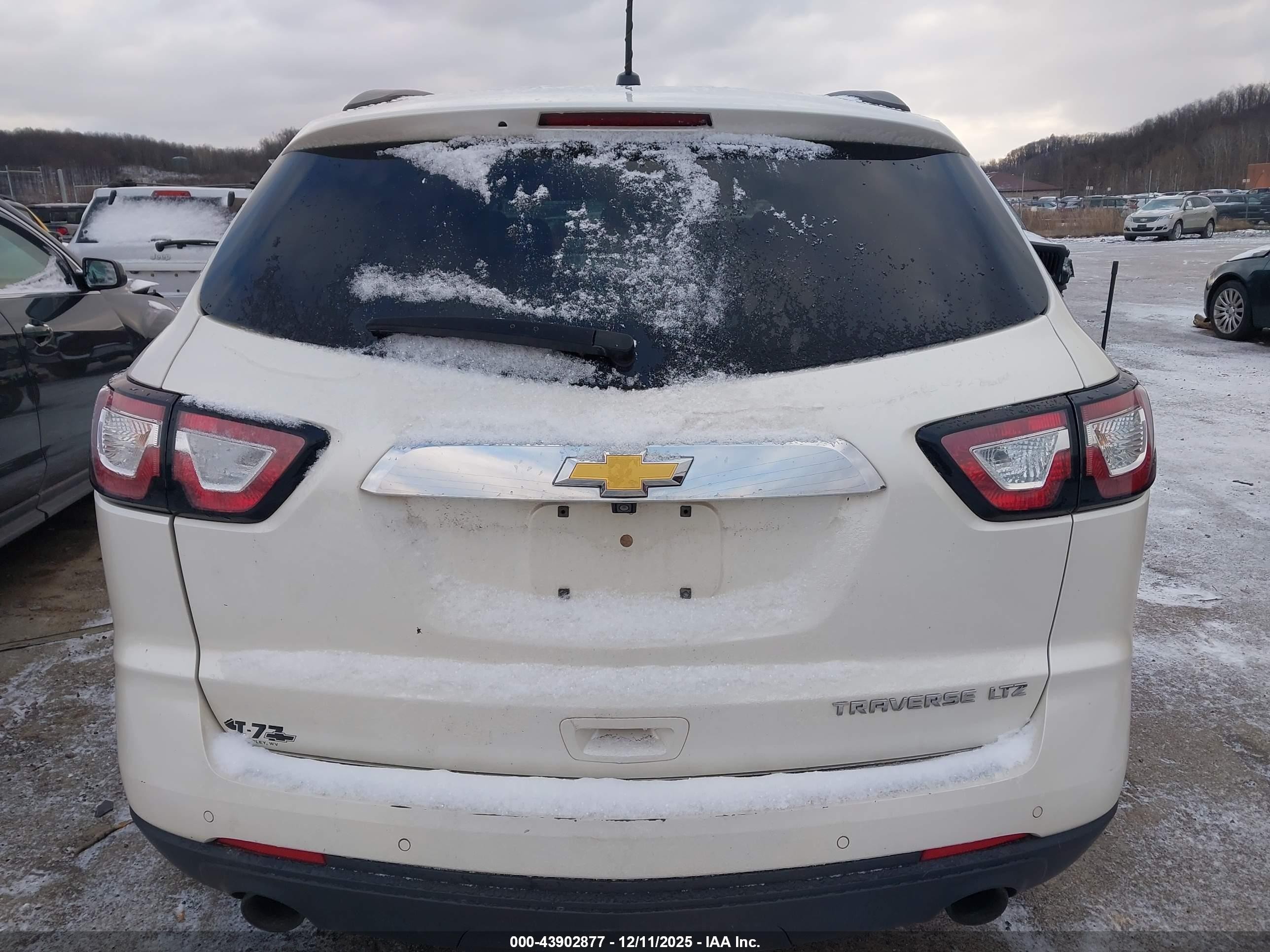 2015 Chevrolet Traverse Ltz White vin: 1GNKVJKD1FJ112705