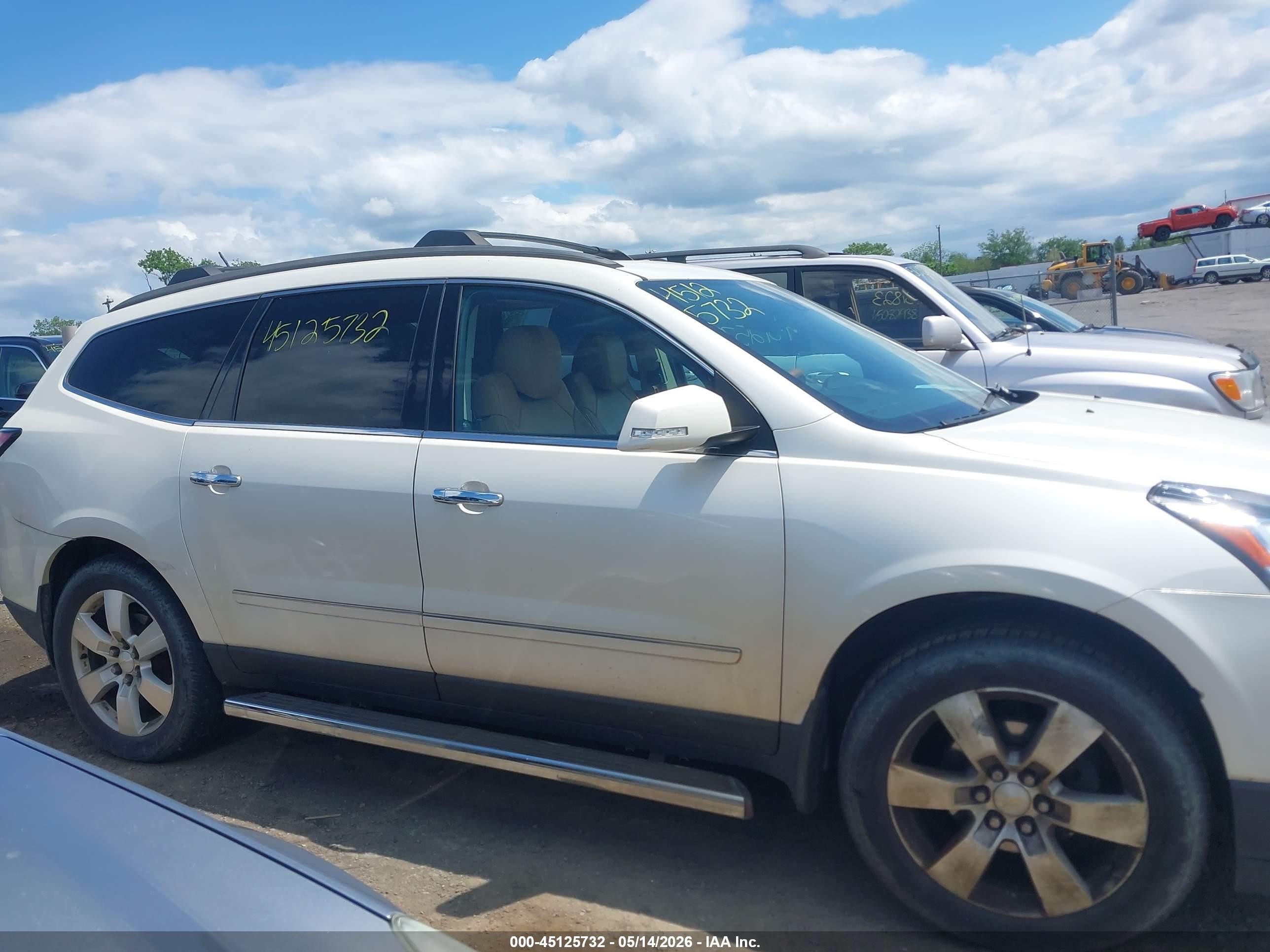 2014 Chevrolet Traverse Ltz White vin: 1GNKVJKD2EJ105891