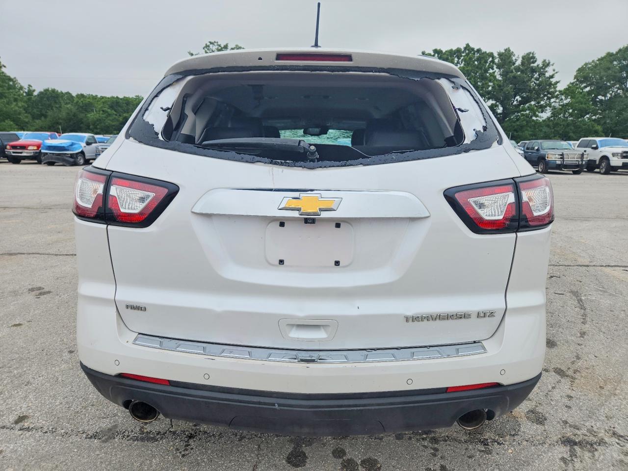 2016 Chevrolet Traverse Ltz Белый vin: 1GNKVJKD2GJ317211