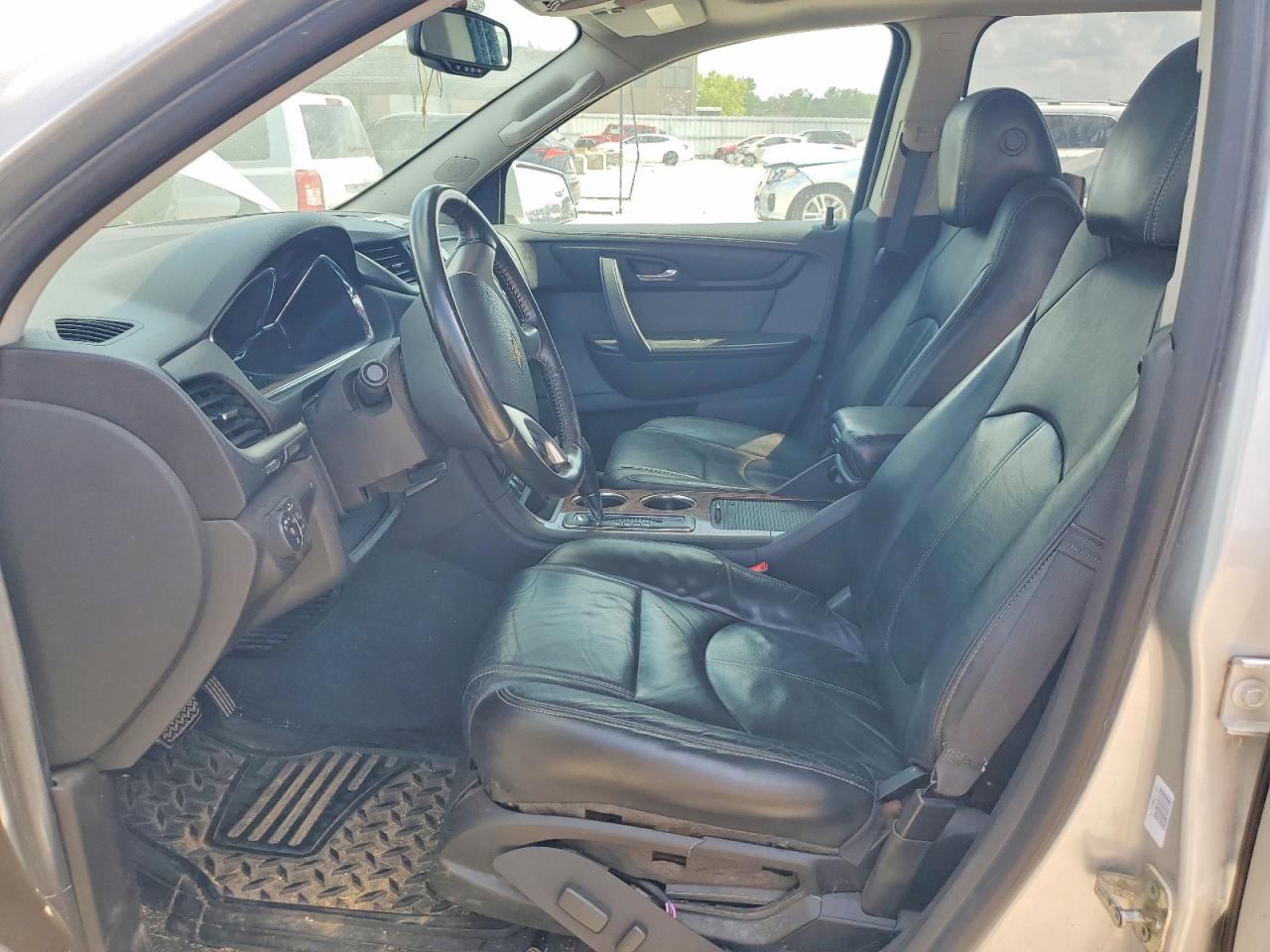 2013 Chevrolet Traverse Lt Silver vin: 1GNKVJKD4DJ217395