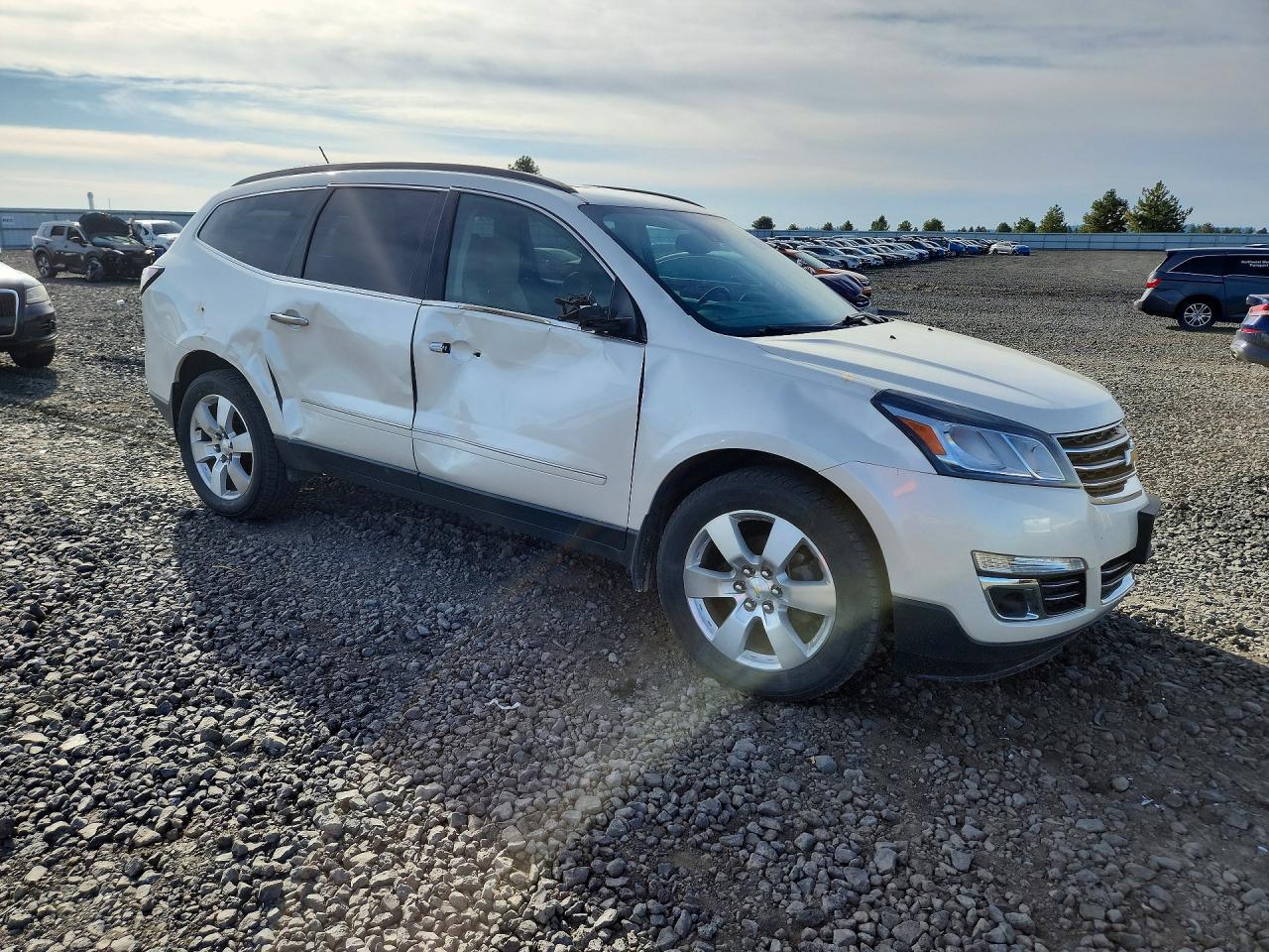 2014 Chevrolet Traverse Ltz White vin: 1GNKVJKD5EJ274948