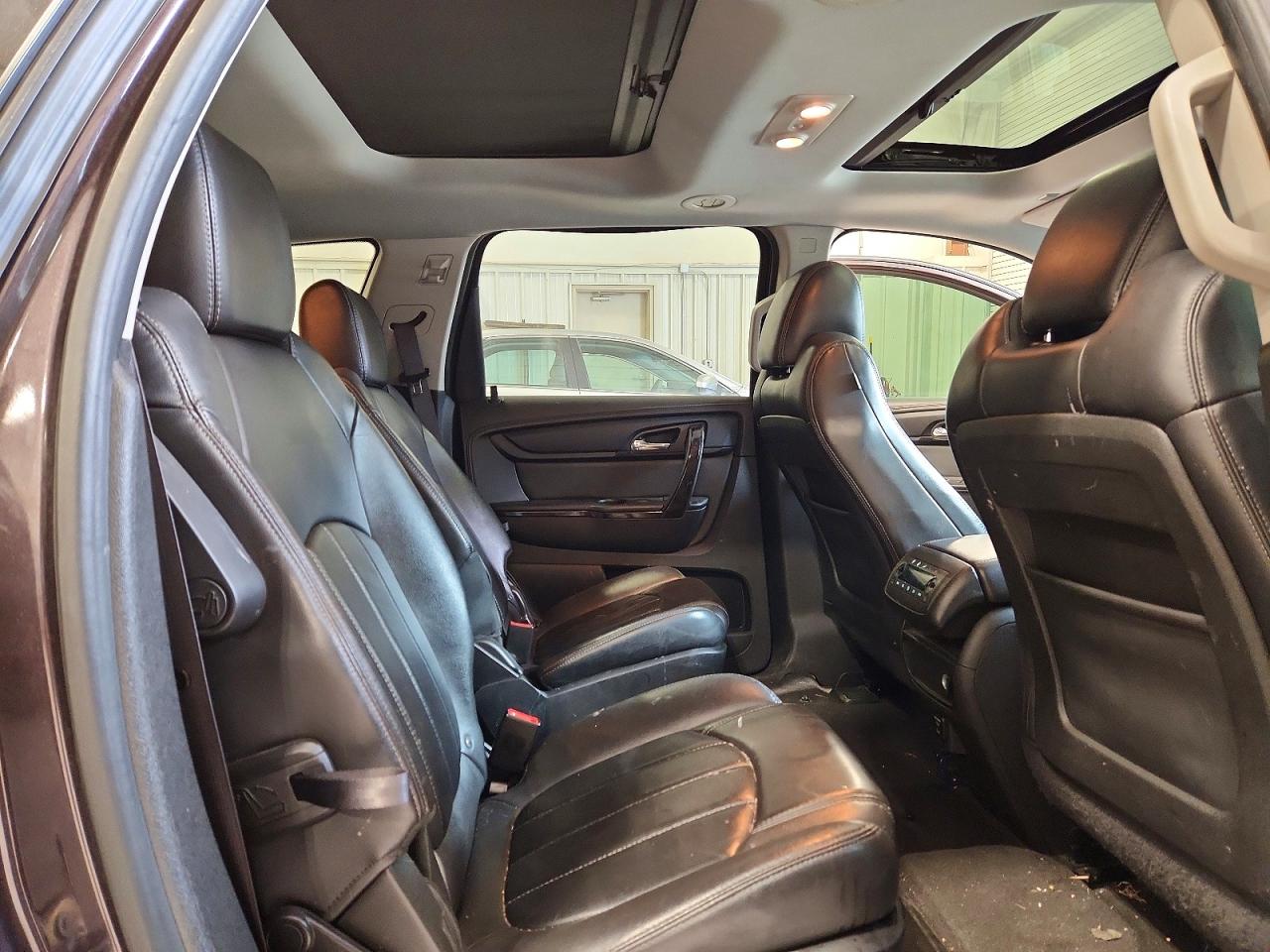 2015 Chevrolet Traverse Ltz Burgundy vin: 1GNKVJKD5FJ329643