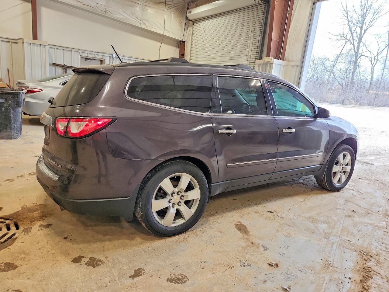 2015 Chevrolet Traverse Ltz Burgundy vin: 1GNKVJKD5FJ329643