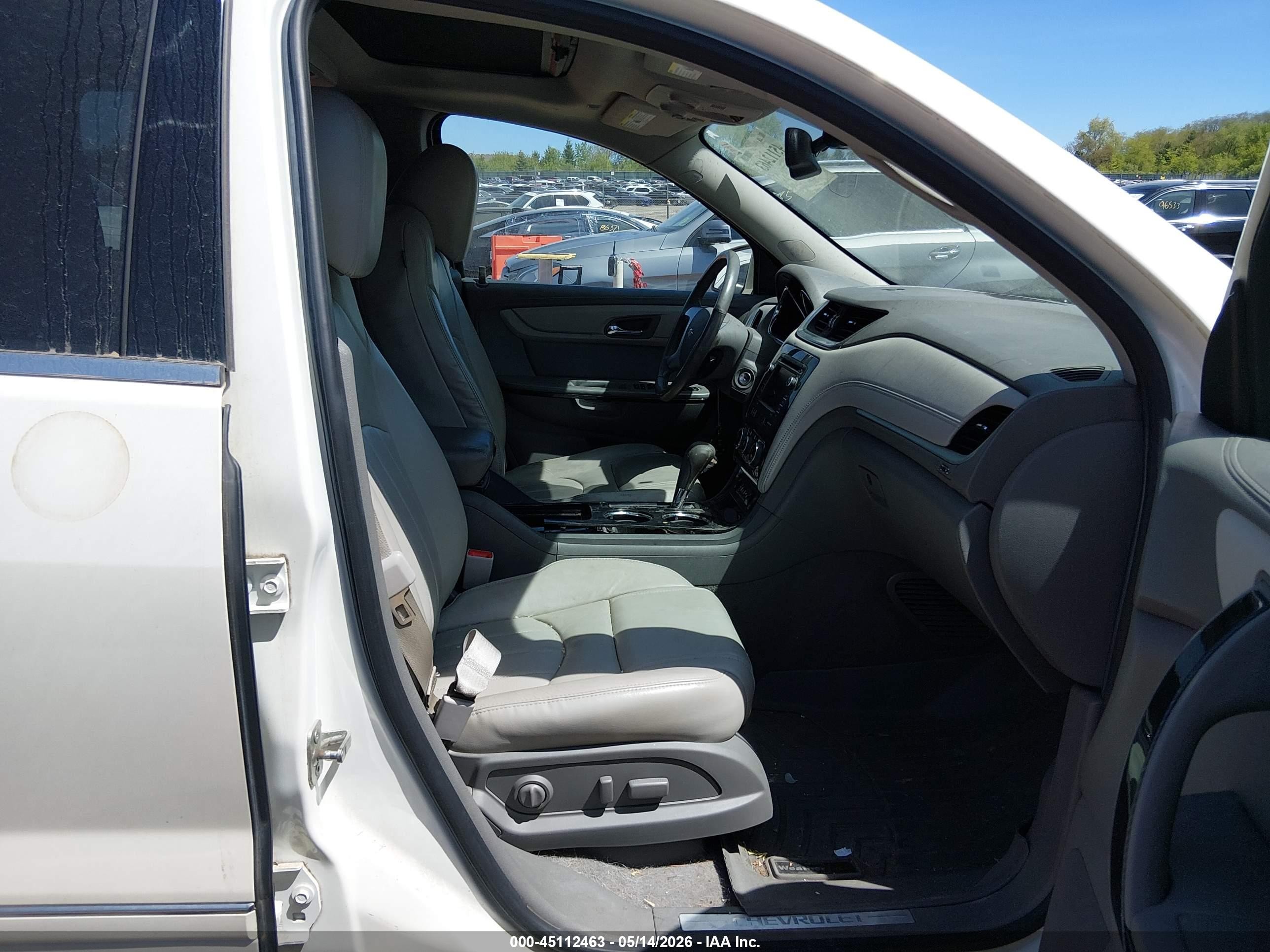 2015 Chevrolet Traverse Ltz White vin: 1GNKVJKD6FJ139267
