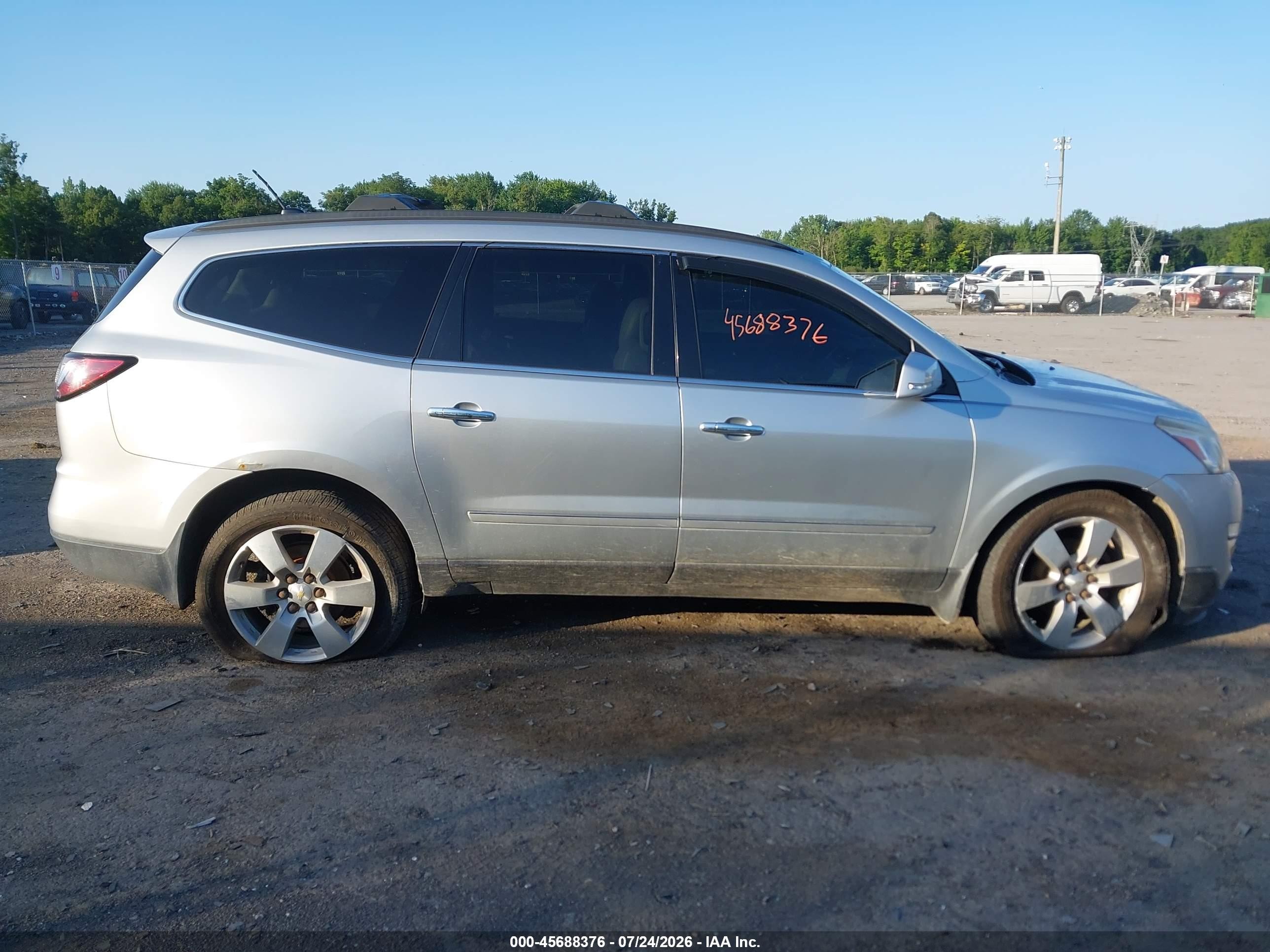 2015 Chevrolet Traverse Ltz Silver vin: 1GNKVJKD8FJ368436
