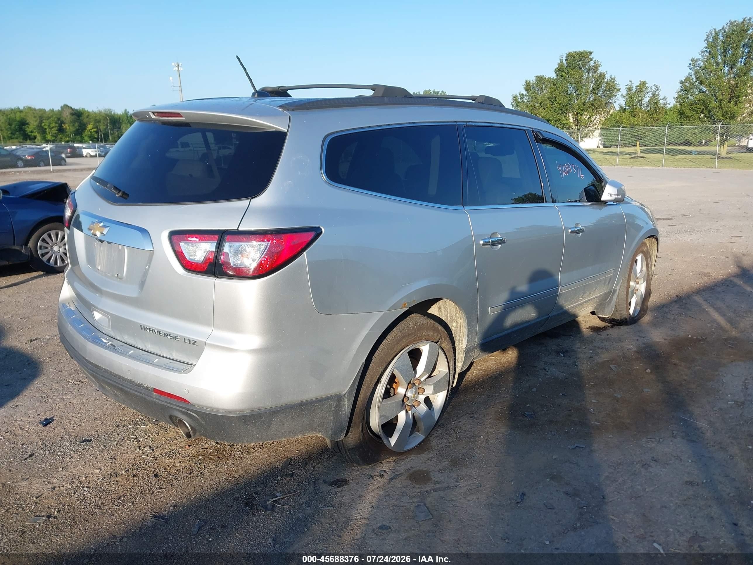 2015 Chevrolet Traverse Ltz Silver vin: 1GNKVJKD8FJ368436