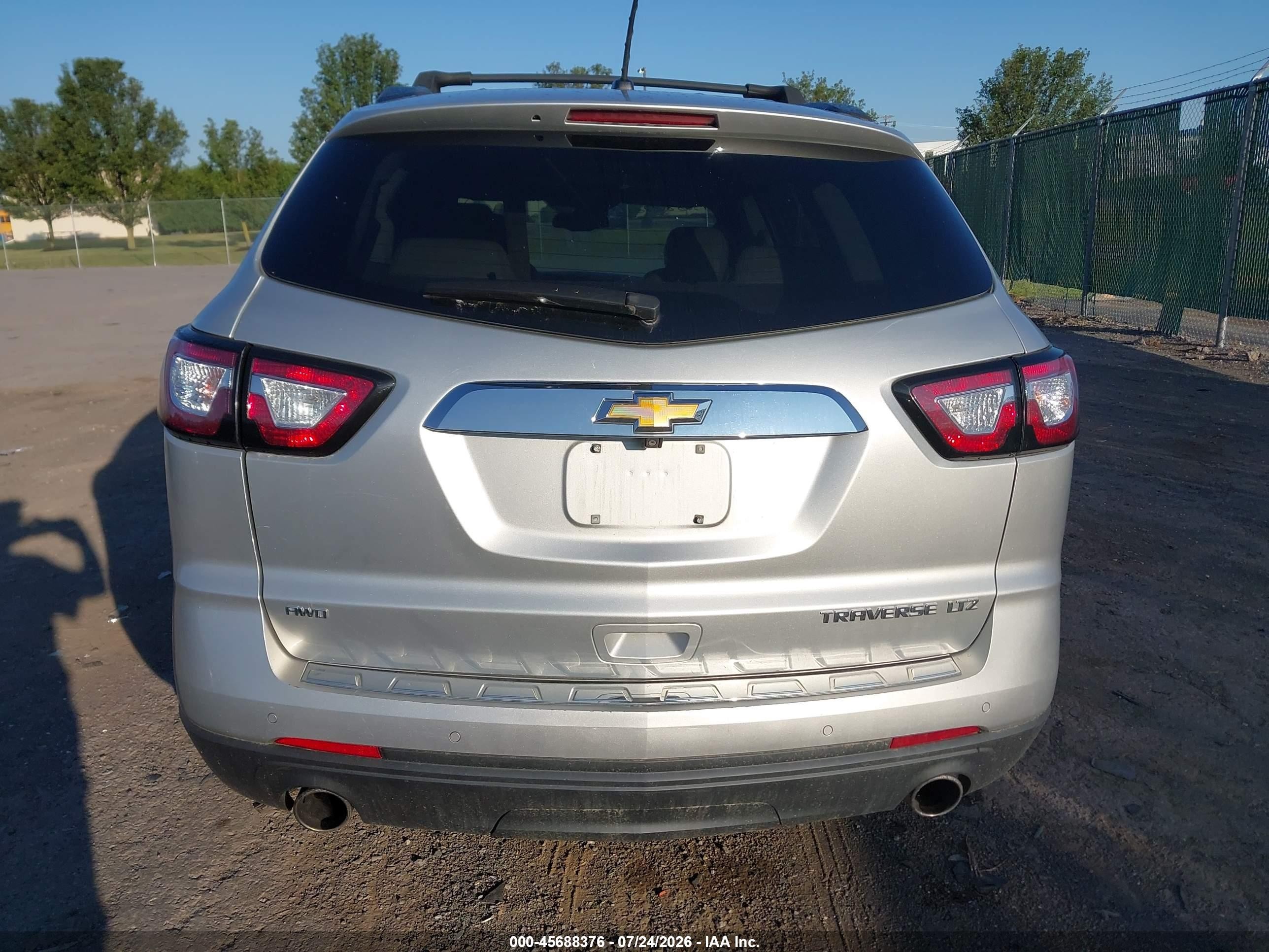 2015 Chevrolet Traverse Ltz Silver vin: 1GNKVJKD8FJ368436