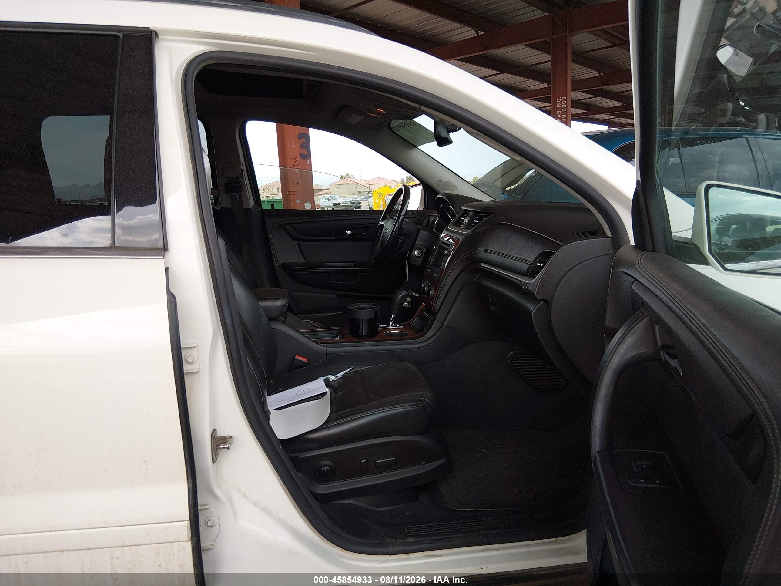 2013 Chevrolet Traverse Lt Кремовый vin: 1GNKVJKDXDJ262695